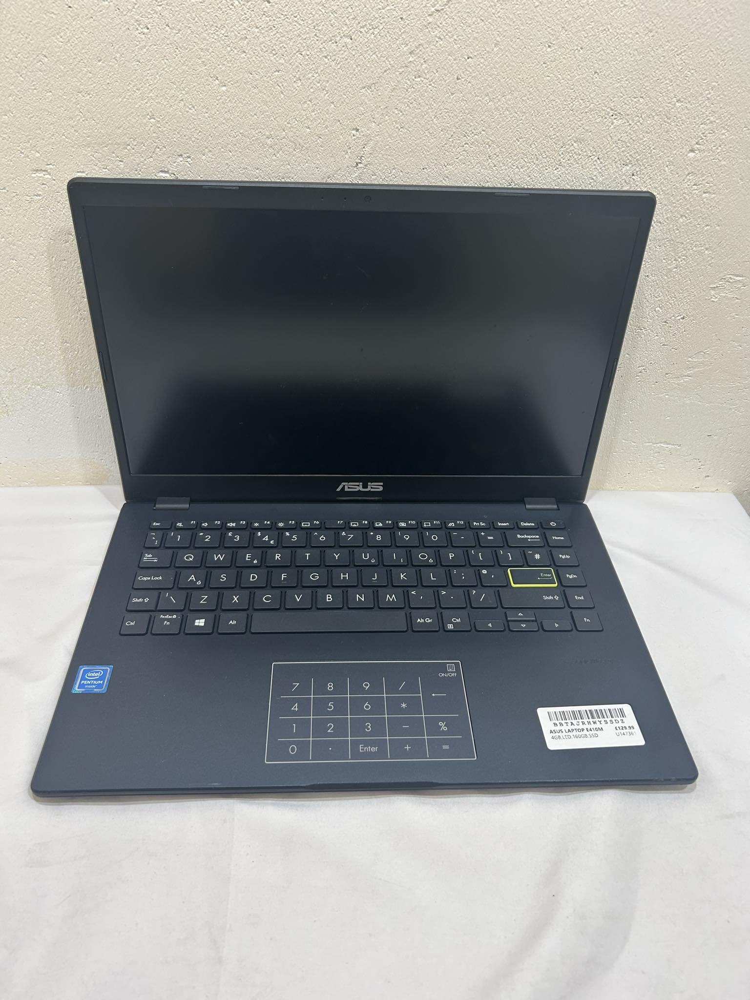 Product photo for Asus Laptop E401m with Windows 11