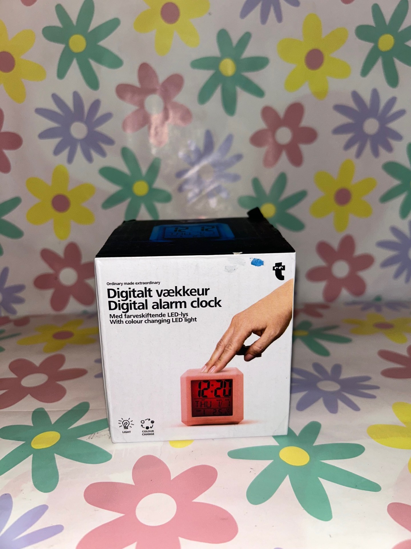 Product photo for DIGITAL ALARM CLOCK