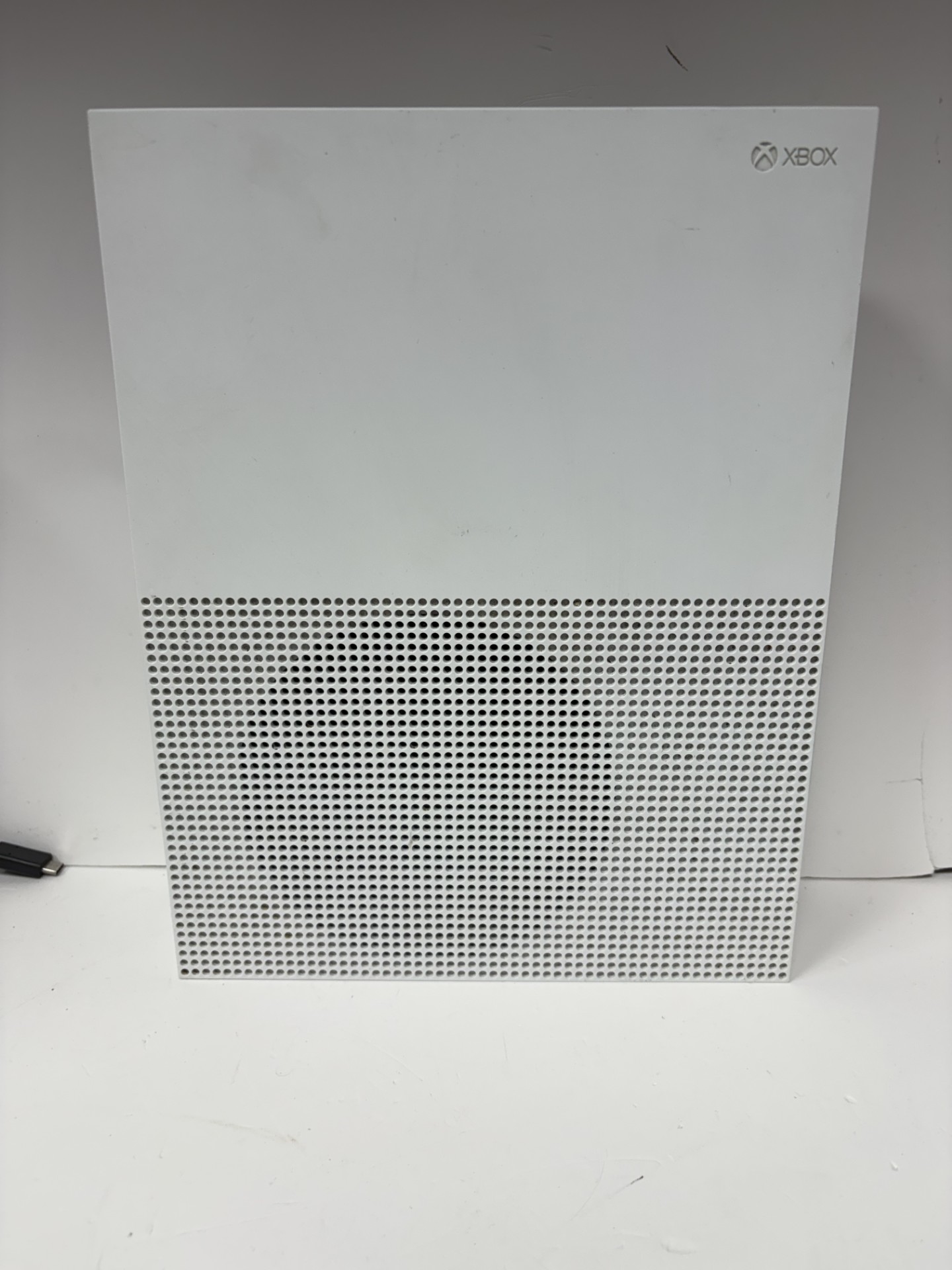 Product photo for xbox one s 500gb white unboxed