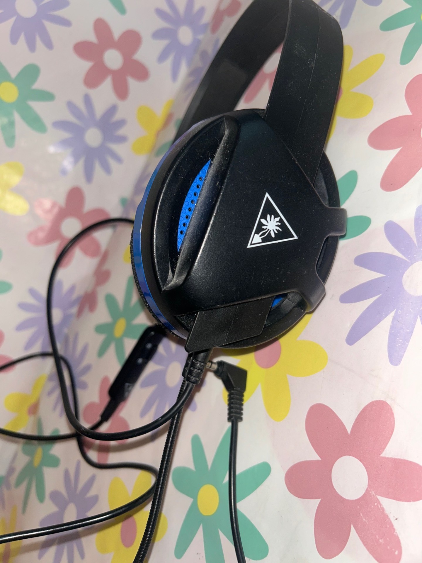 Product photo for TURTLE BEACH HEADSET