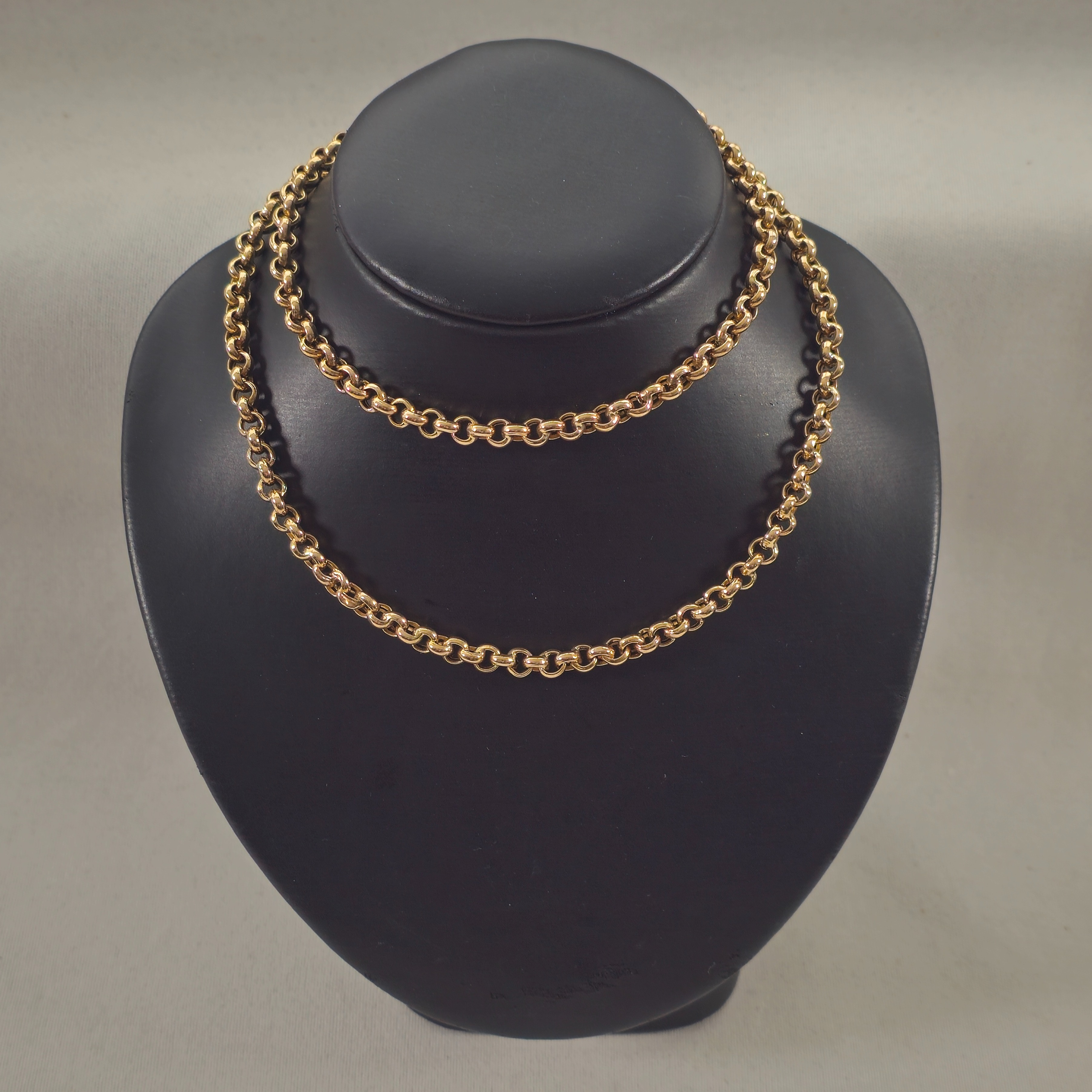 Product photo for 9ct Gold Plain Belcher Chain 24.08