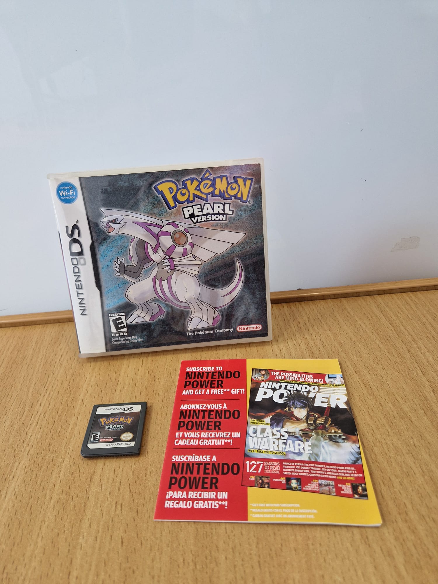 Product photo for Pokemon  Pokemon Pearl (Nintendo DS) - Cased Good Condition