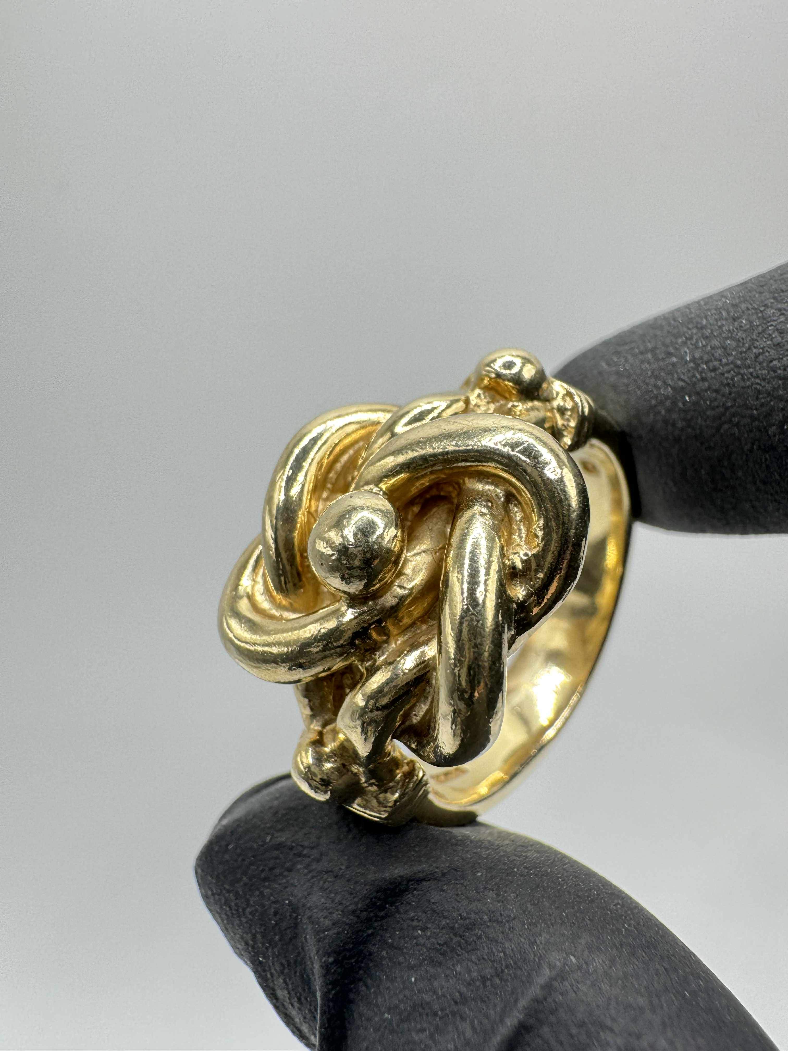 Product photo for 9ct Knot Ring