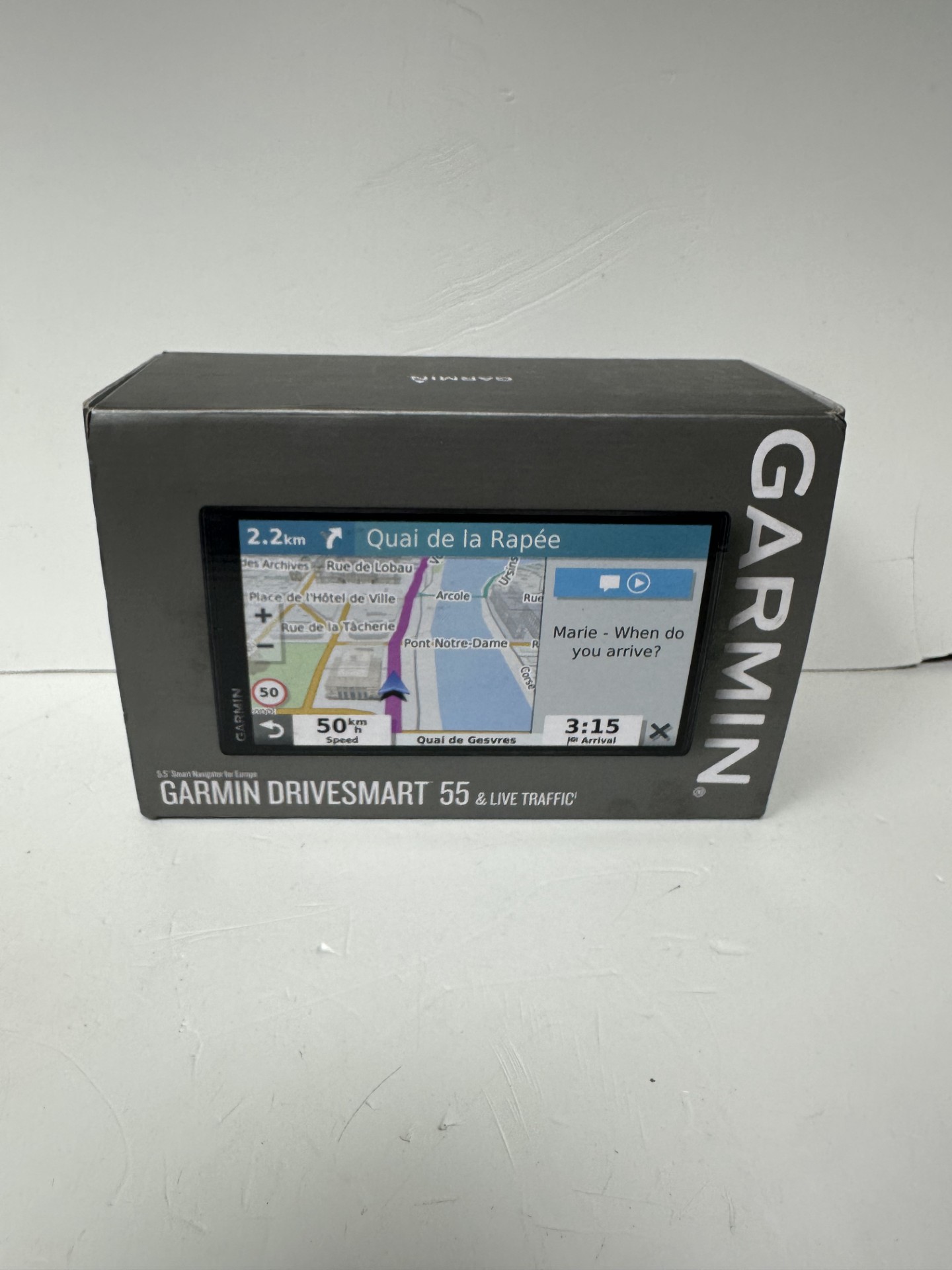 Product photo for GARMIN garmin driveamart 55 and live traffic boxed