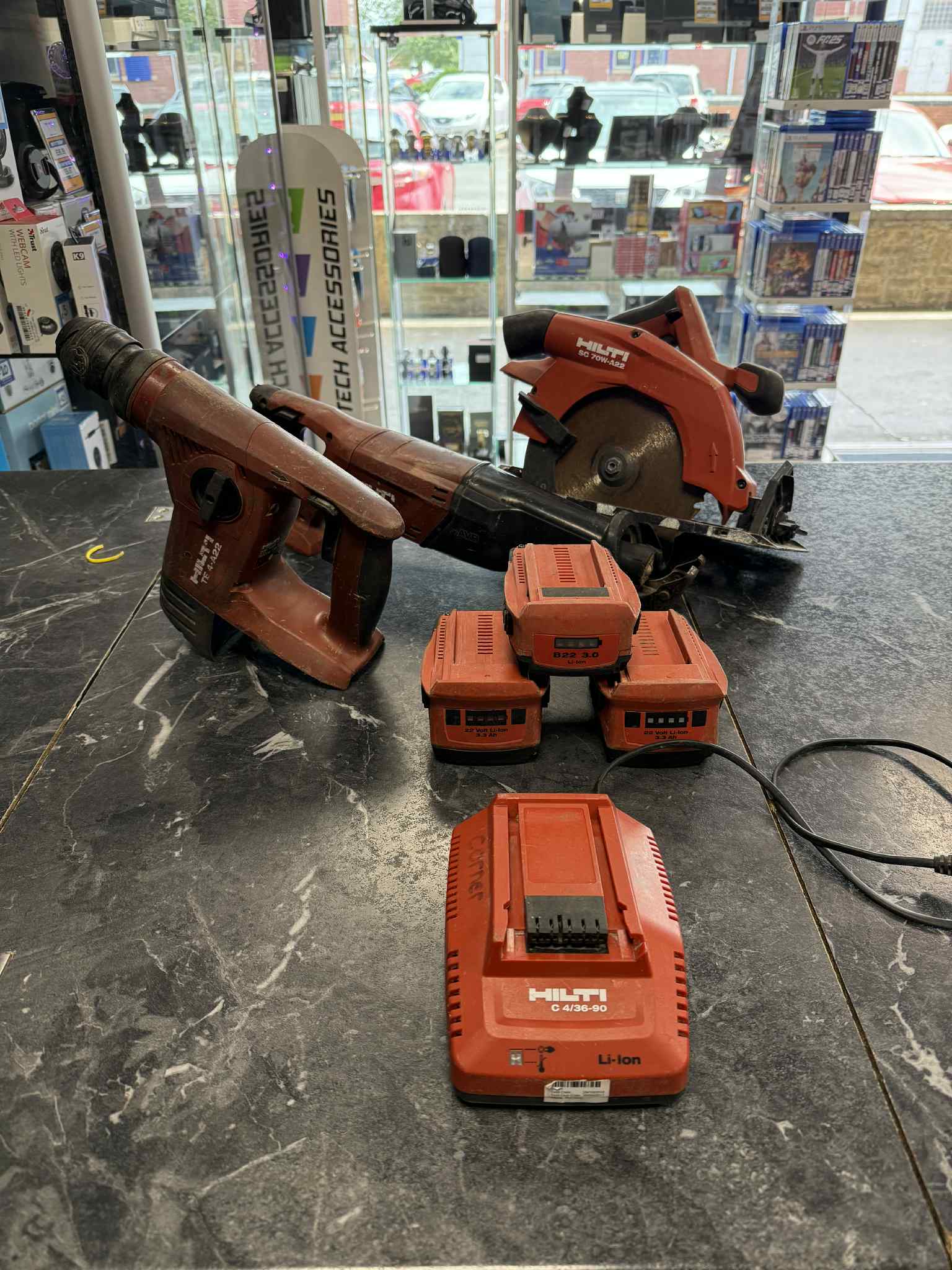 Product photo for Hilti 22v Tool Bundle - Comes with x3 Batteries & x1 Charger