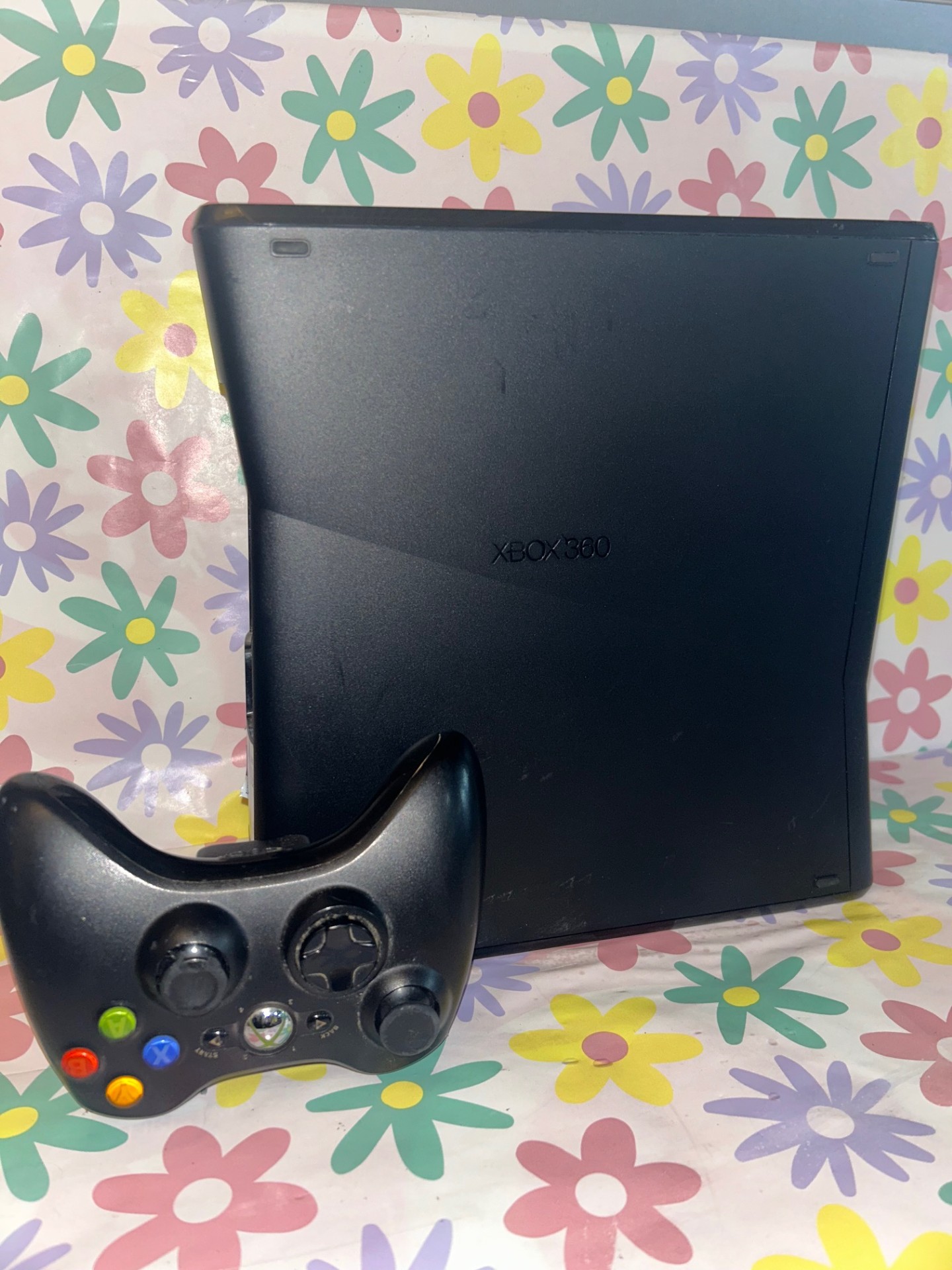 Product photo for XBOX 360 *WITH CONTROLLER*