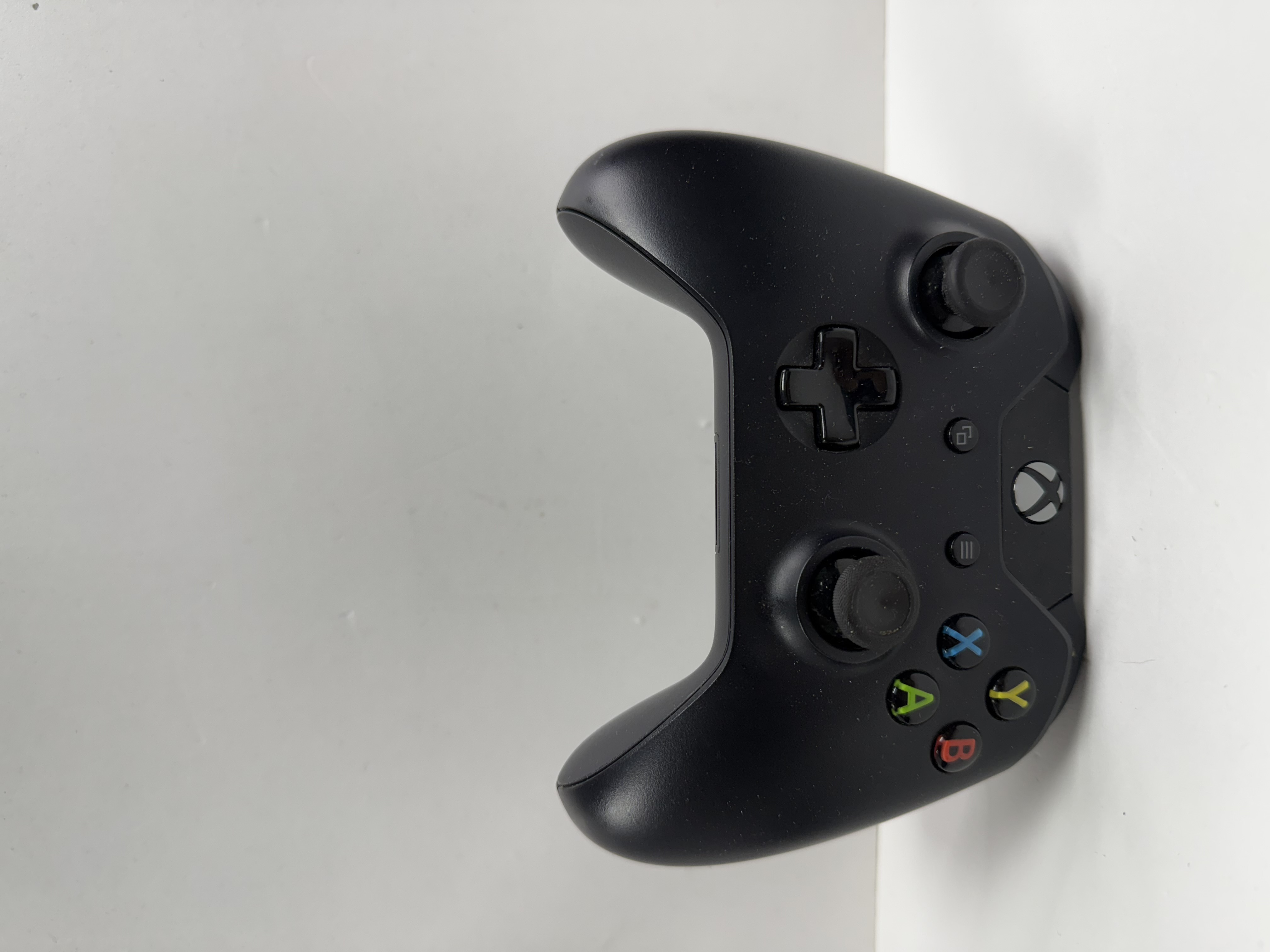 Product photo for XBOX WIRELESS CONTROLLER