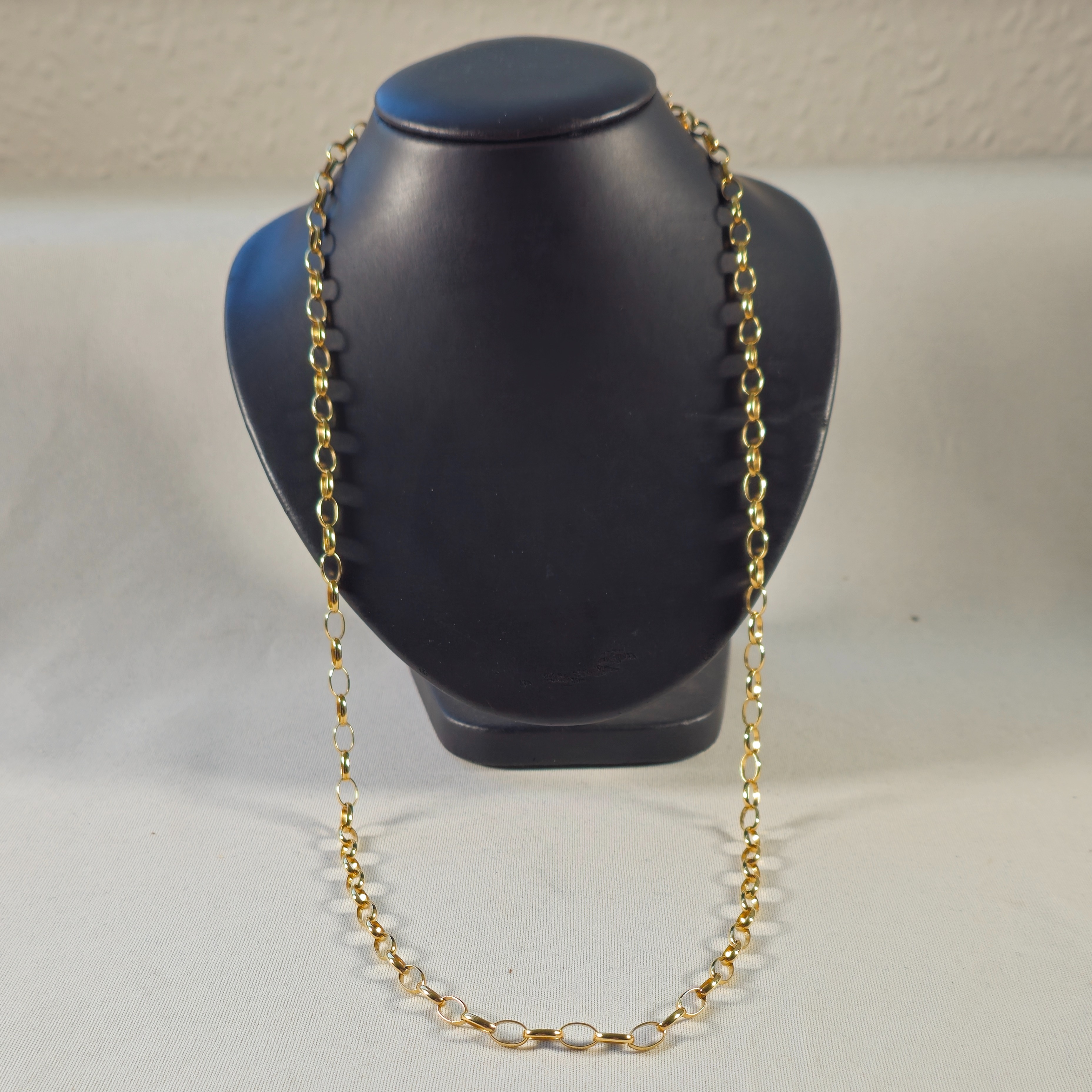 Product photo for 9ct Gold Oval Links Chain 26.7
