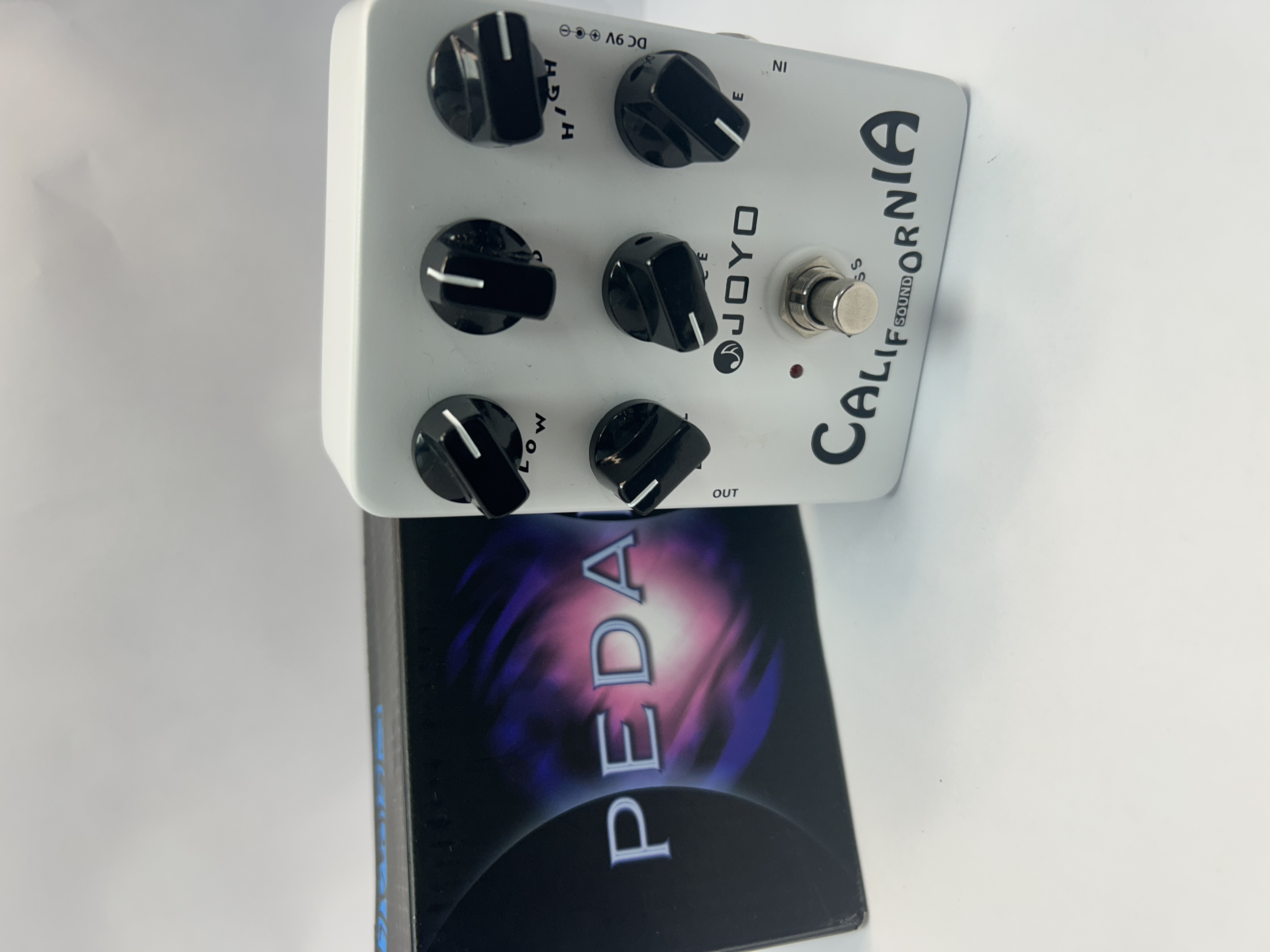 Product photo for joyo california sound pedal white boxed