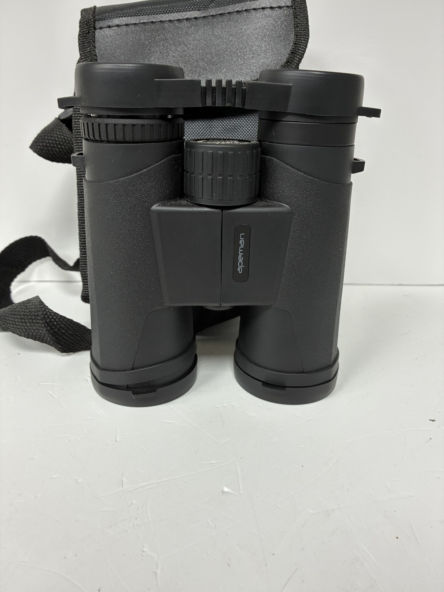 Product photo for APEMAN 10X42 BINOCULARS WITH BAG BLACK UNBOXED