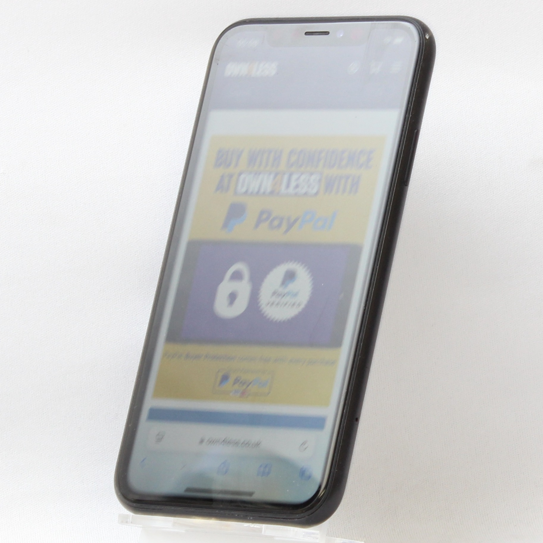 Product photo for Apple iPhone XR 64GB Smartphone - Black BH 87% Network Unlocked (B)