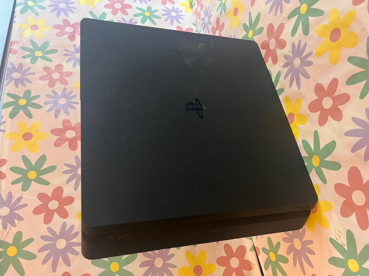 Product photo for Sony  ps4 slim