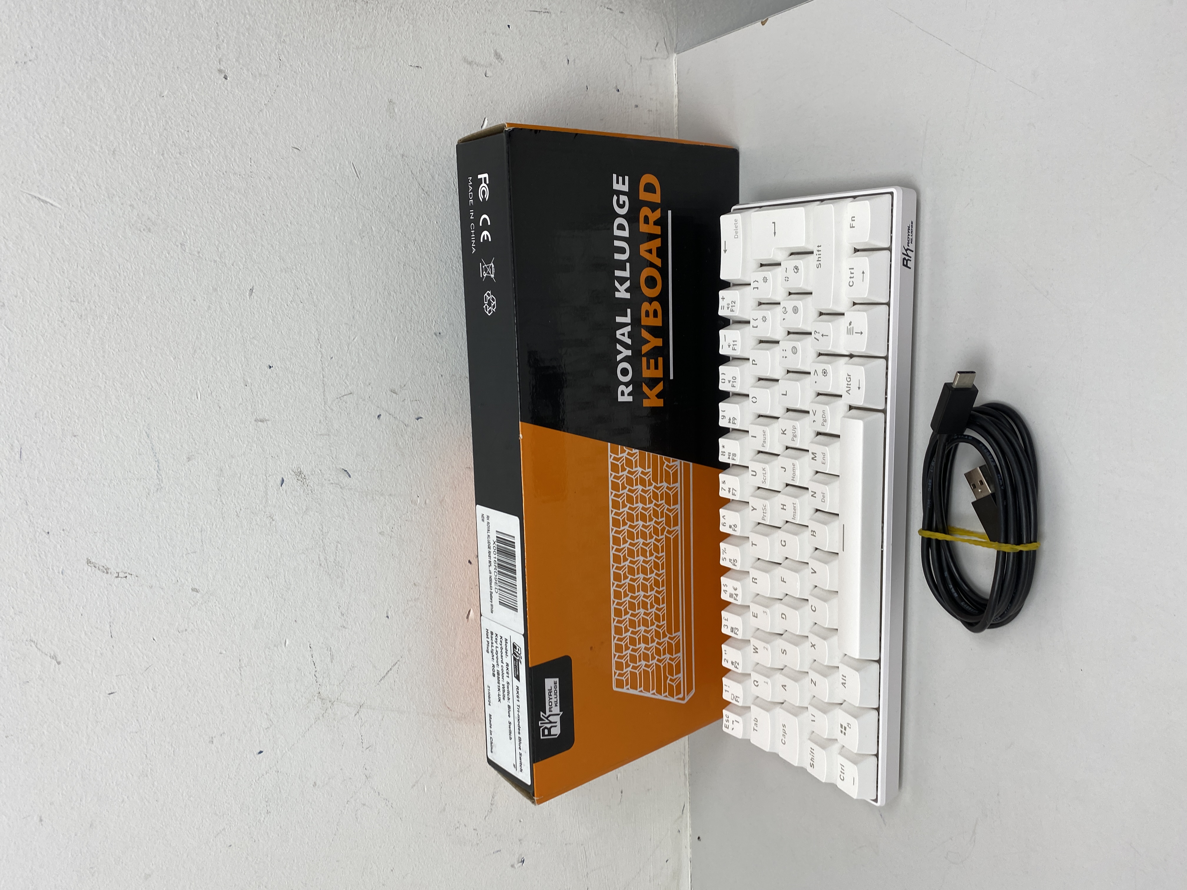 Product photo for RK ROYAL KLUDGE RK61 Wireless 60% Triple Mode BT5.0/2.4G/USB-C Wired Mechanical