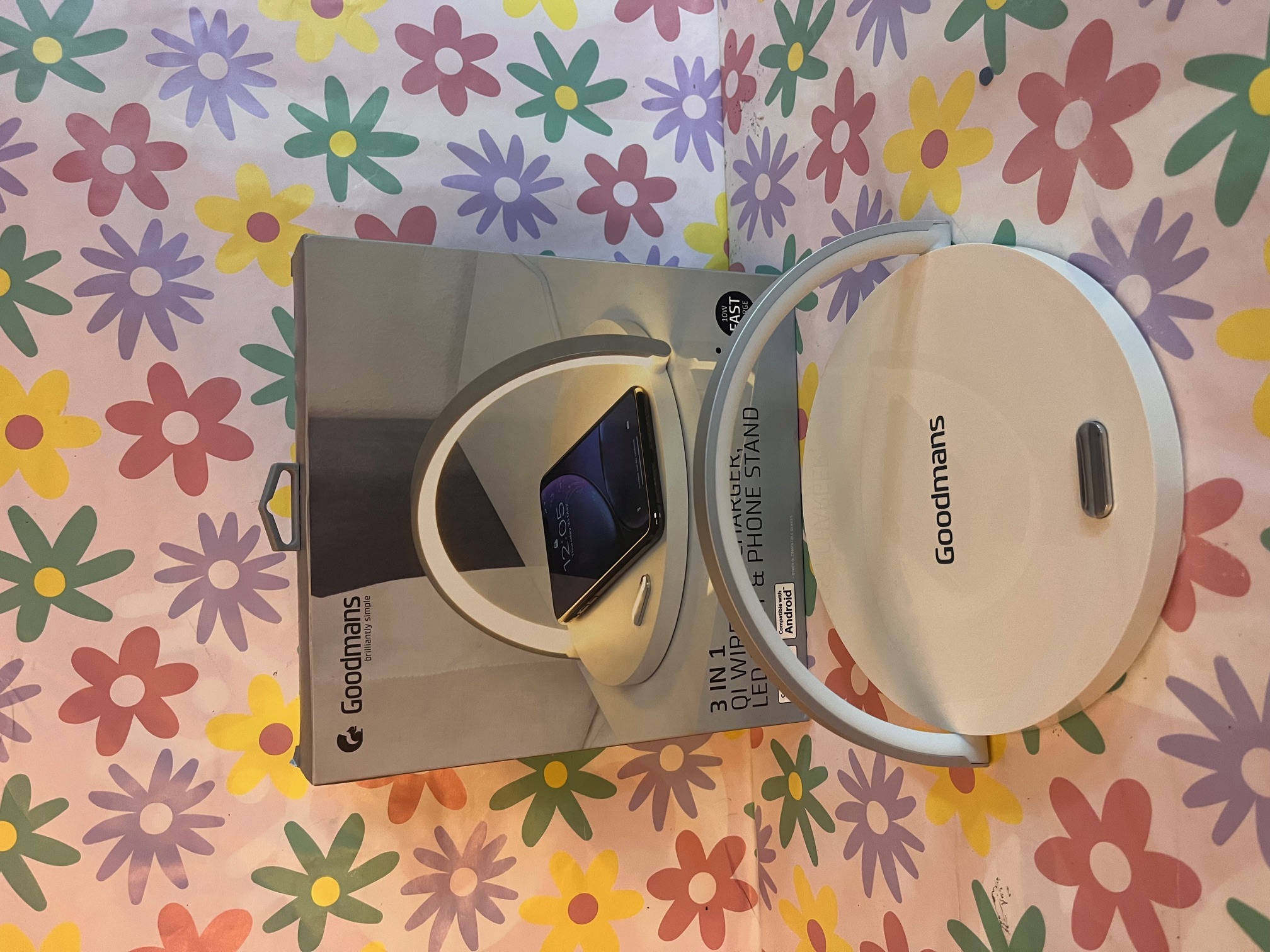 Product photo for Goodmans  goodmans 3in1 wireless charger
