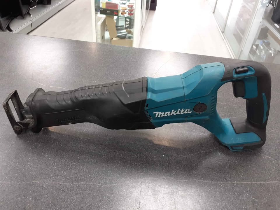 Product photo for MAKITA Makita DJR186 Cordless Reciprocating Saw Body Only