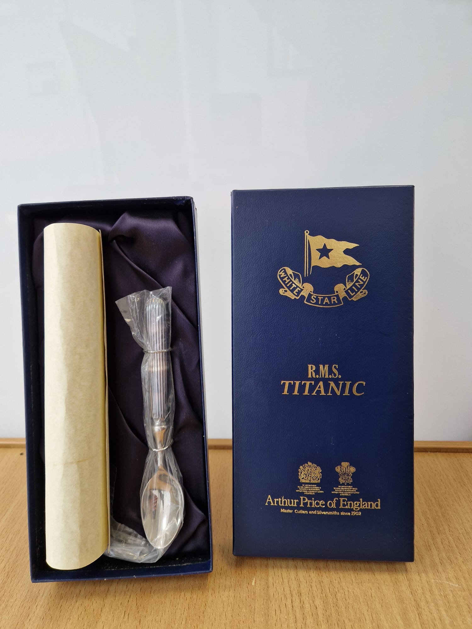 Product photo for Arthur Price Of England  Vtg Titanic Millvina Dean Spoon Boxed w/ Cert Arthur Price White Star Line