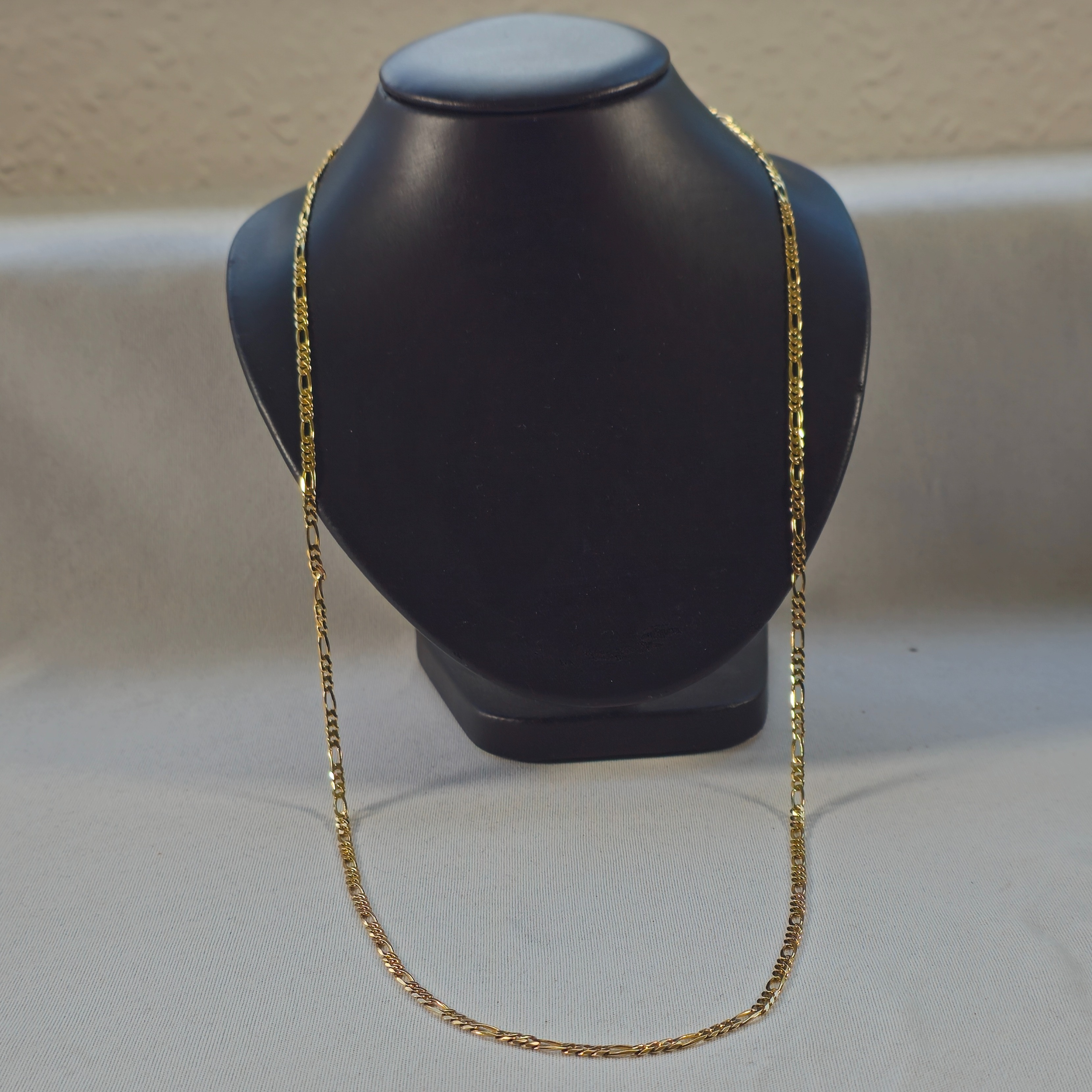Product photo for 9ct Gold Figaro Chain 28.14