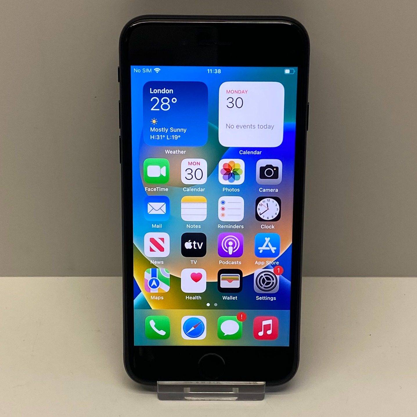 Product photo for Apple iPhone SE 2022 Unlocked Model A2595 64GB in Black