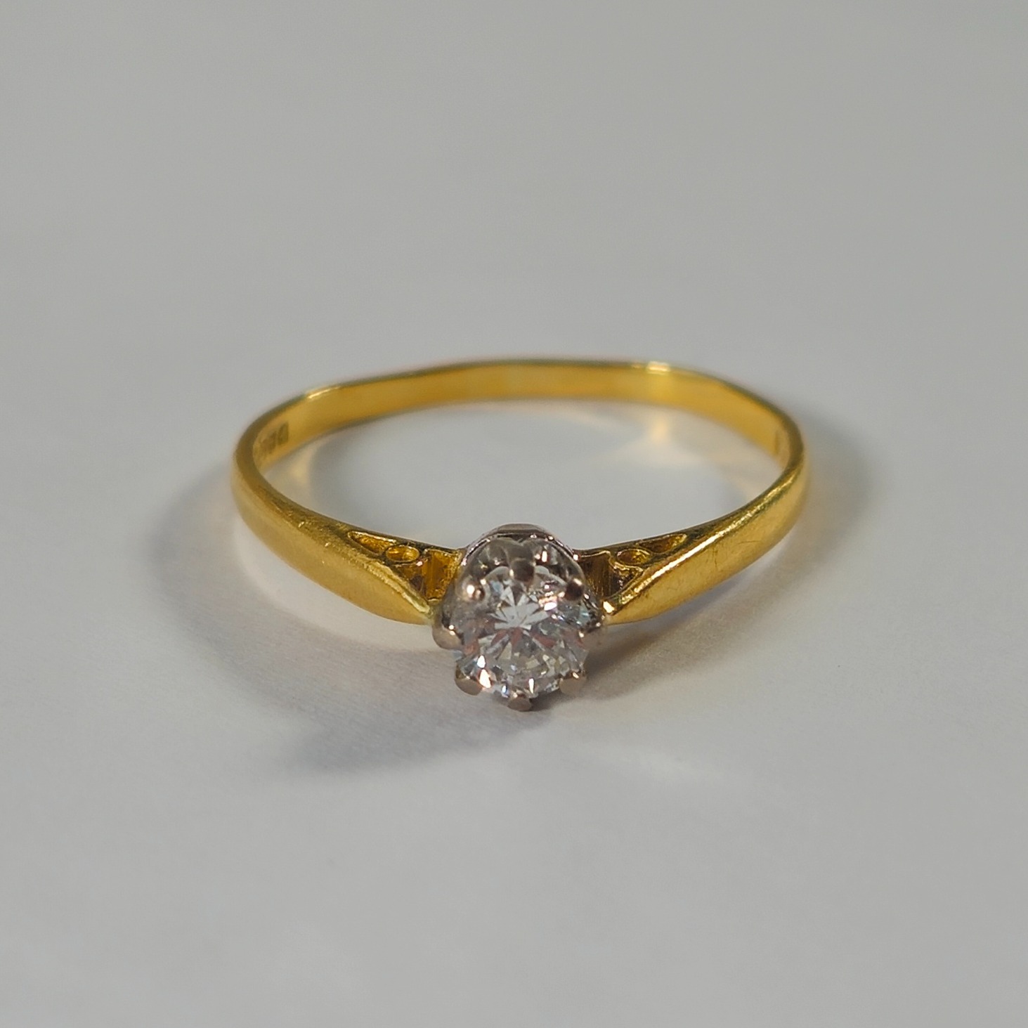 Product photo for 18ct Gold 0.25ct Diamond Engagement Ring Size P1/2