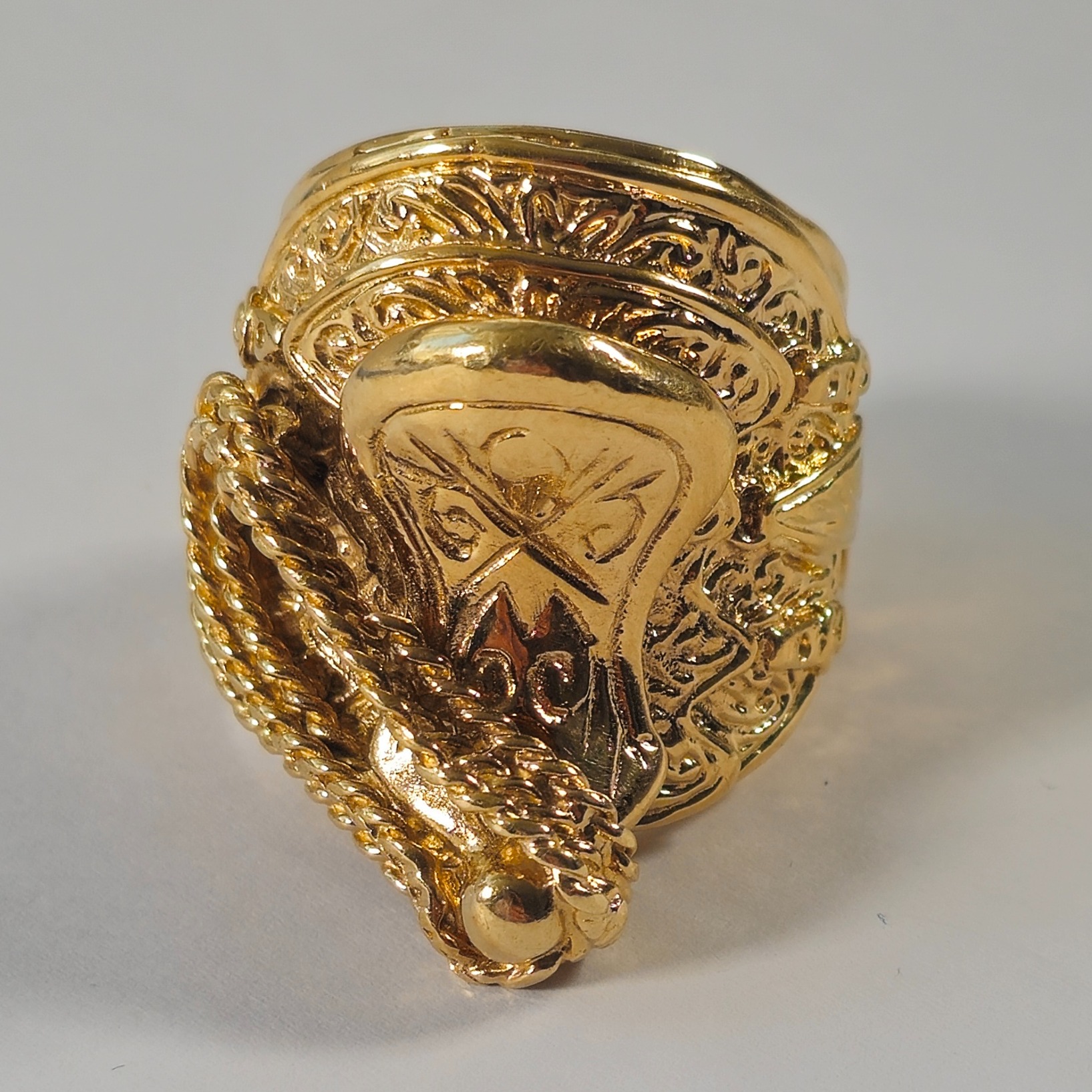 Product photo for 9ct Gold Saddle Ring Size Z++
