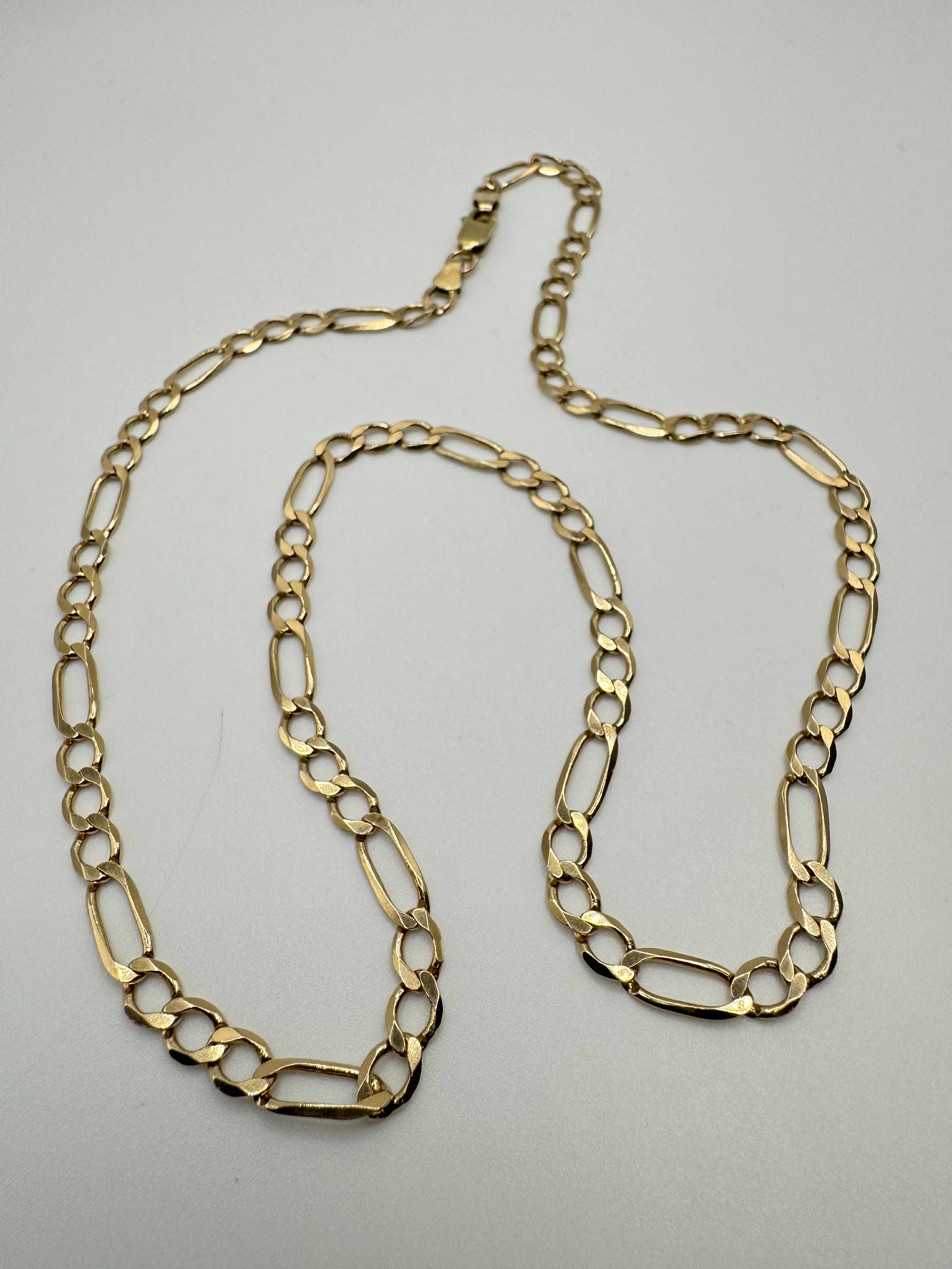 Product photo for 9ct Figaro Chain