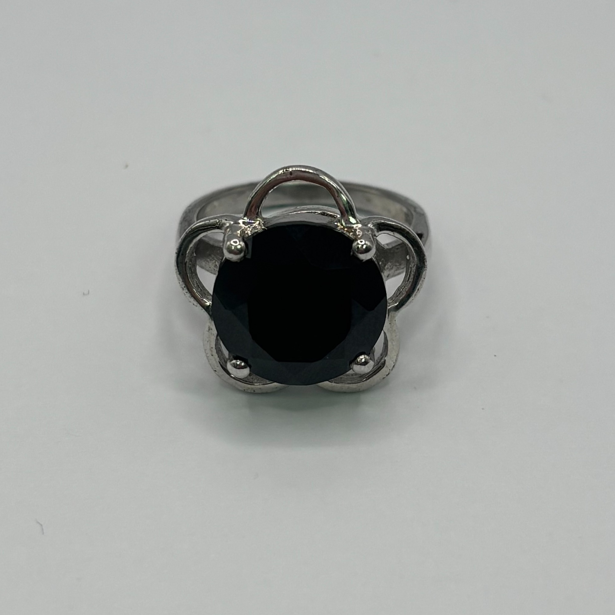 Product photo for 10.21ct Black Spinel Silver Ring
