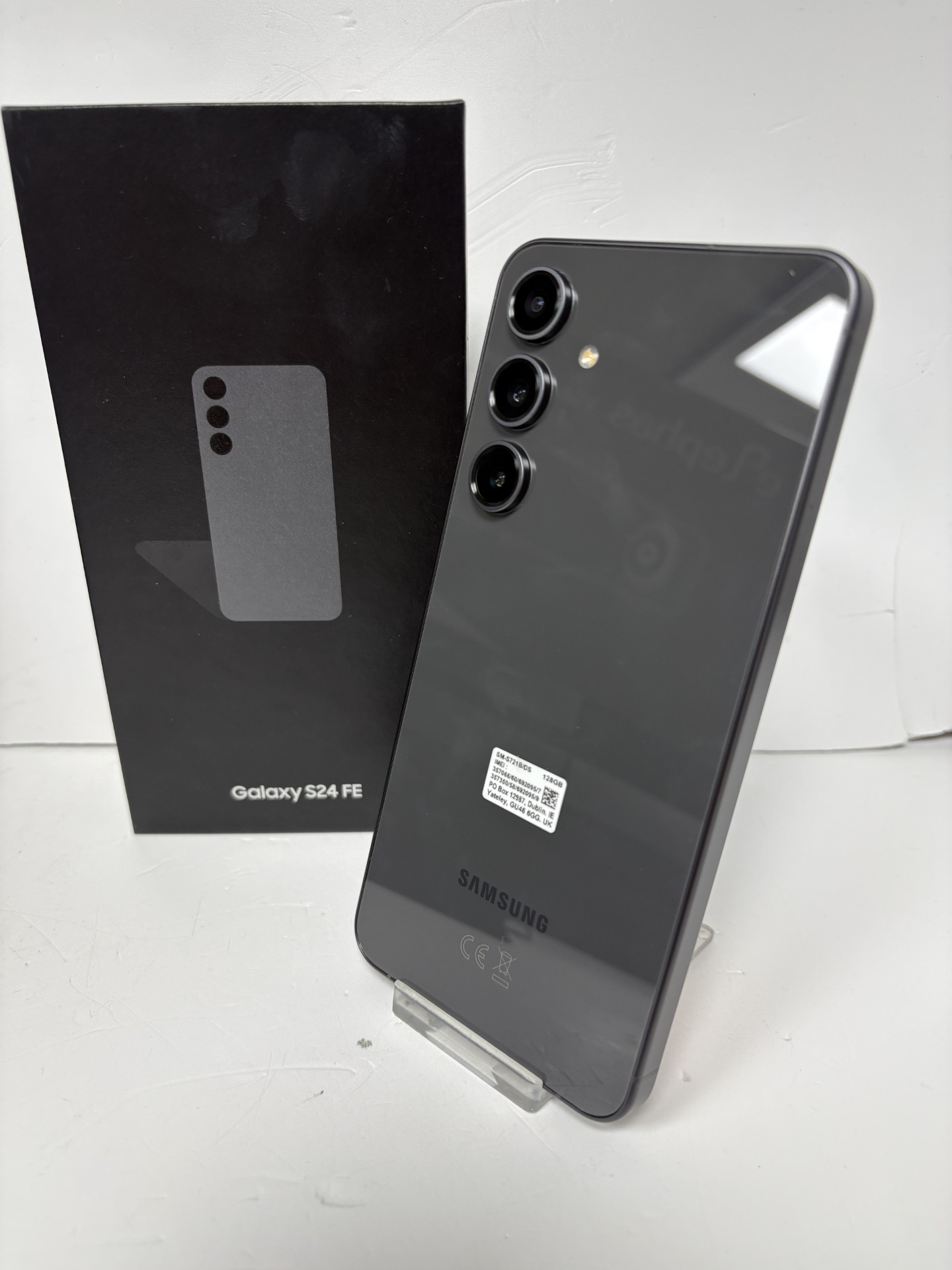 Product photo for samsung galaxy s24 fe 128gb unlocked boxed