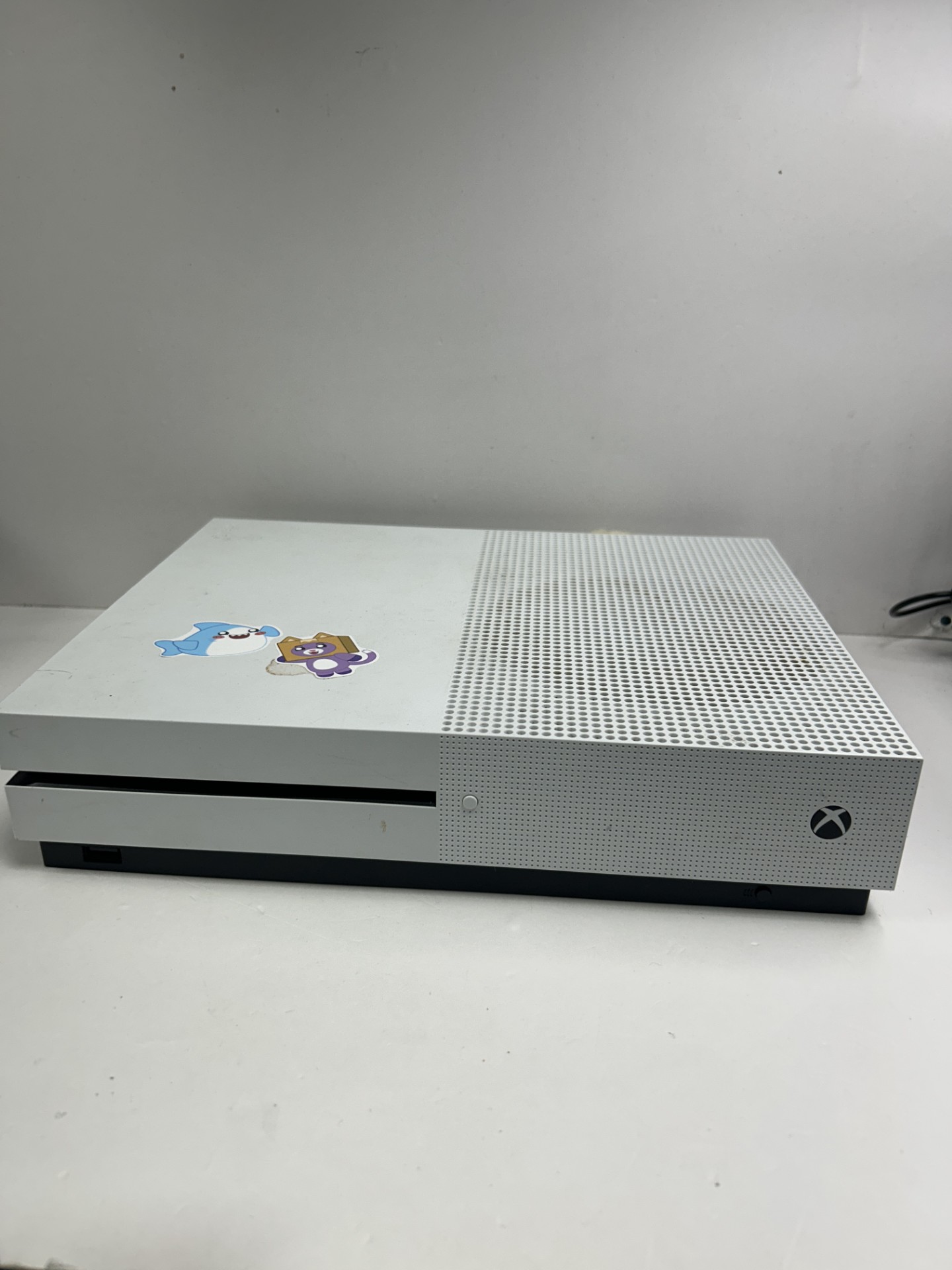 Product photo for MICROSOFT XBOX ONE S 500GB WHITE NO CONTROLLER UNBOXED