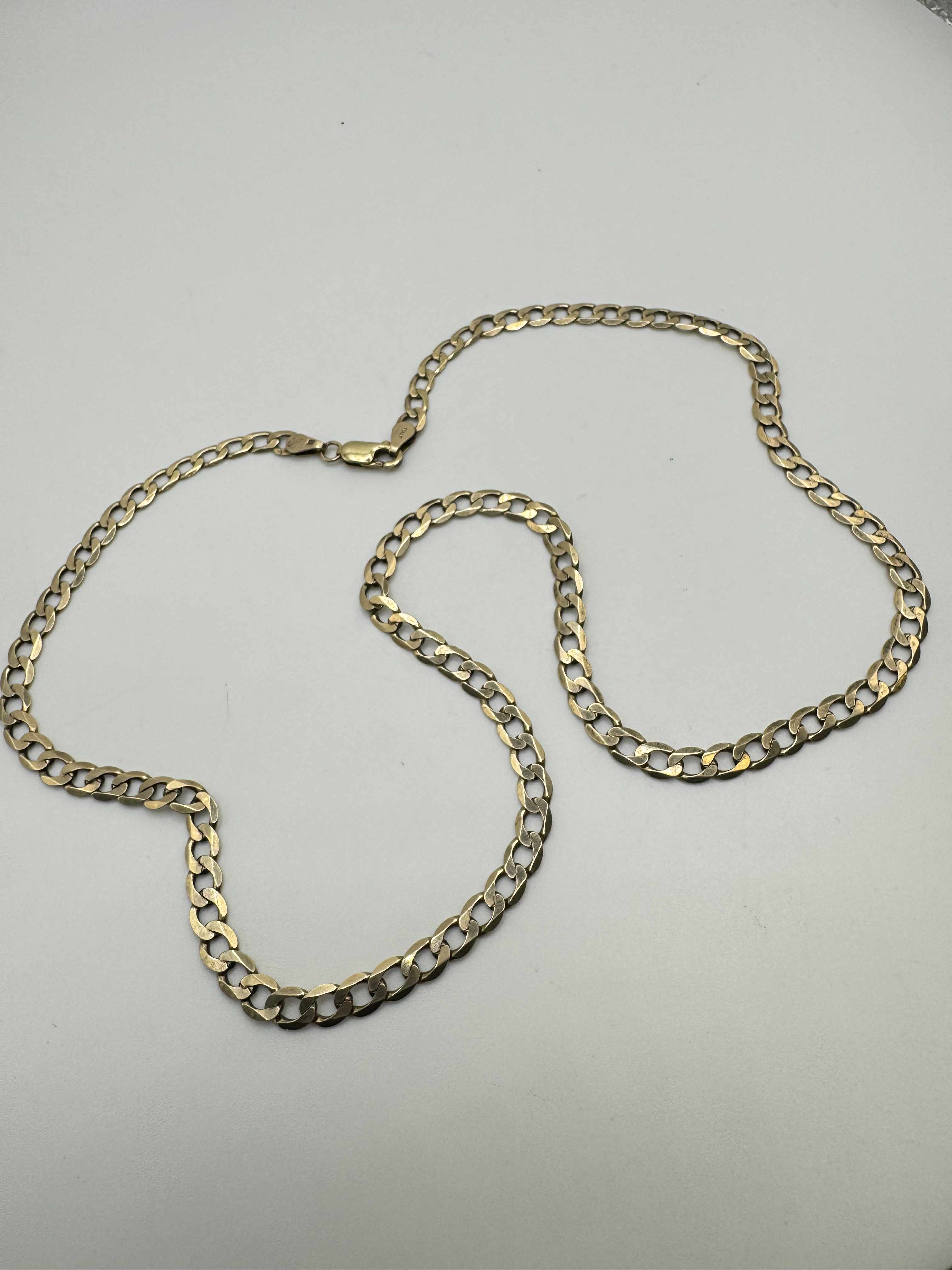 Product photo for 9ct Curb Chain