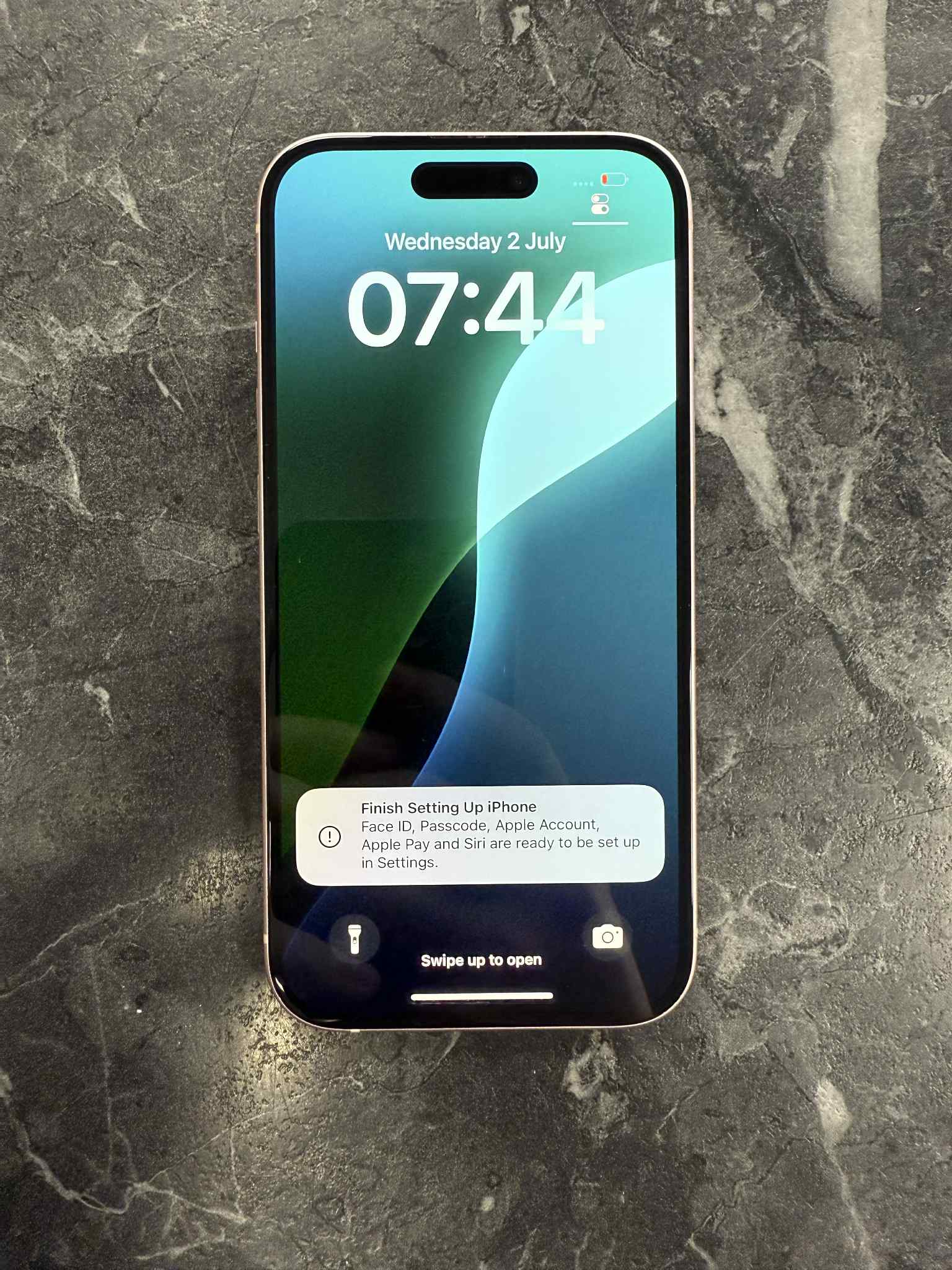 Product photo for Apple iPhone 15 - Unlocked / 512GB Battery Health 91% Model A3090