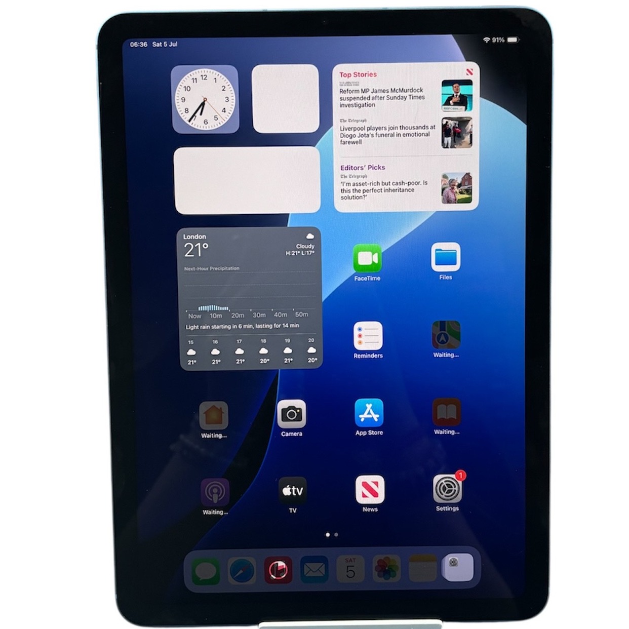 Product photo for Apple iPad Air 10.9