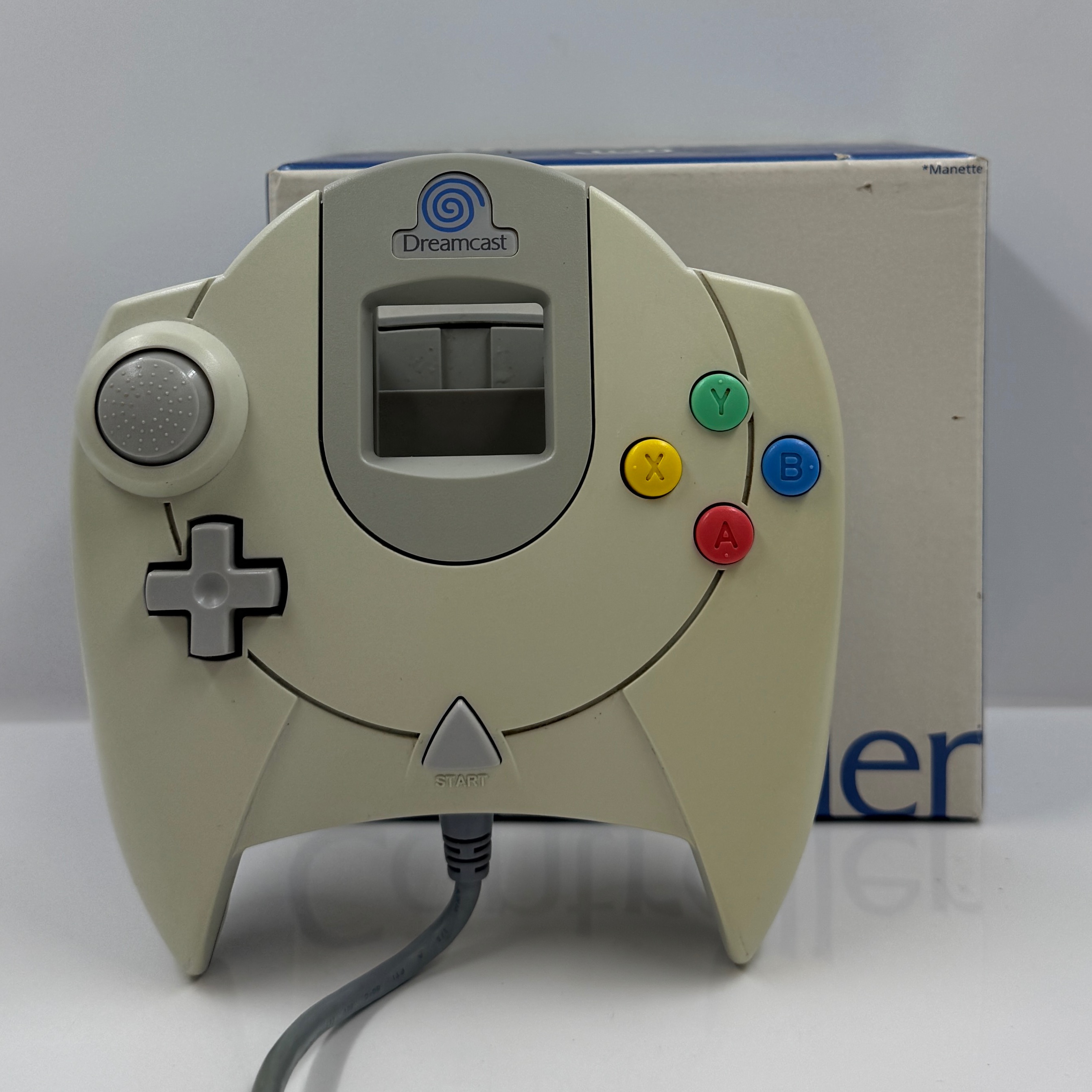 Product photo for SEGA DREAMCAST CONTROLLER WITH BOX