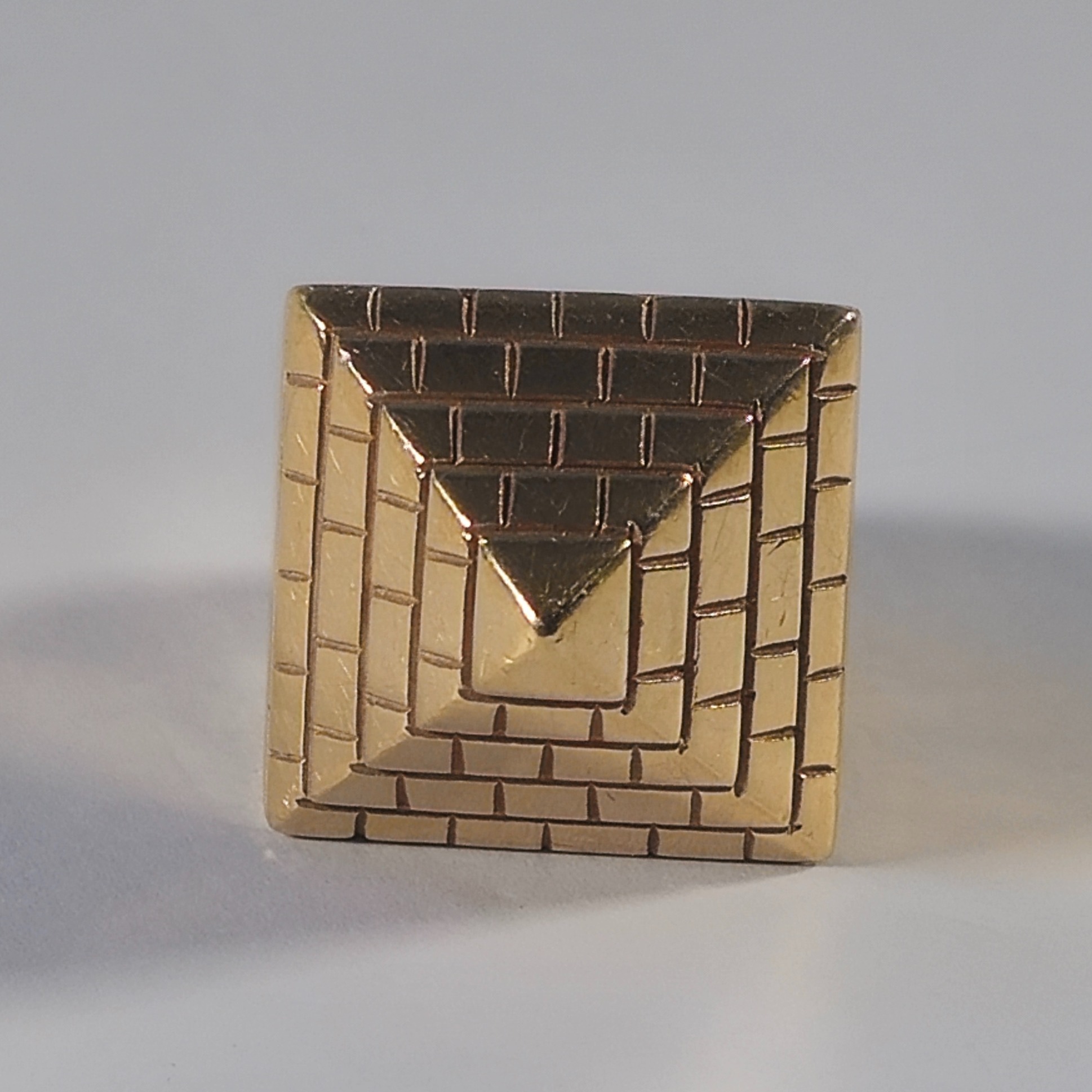 Product photo for 9ct Gold Pyramid Ring Size R