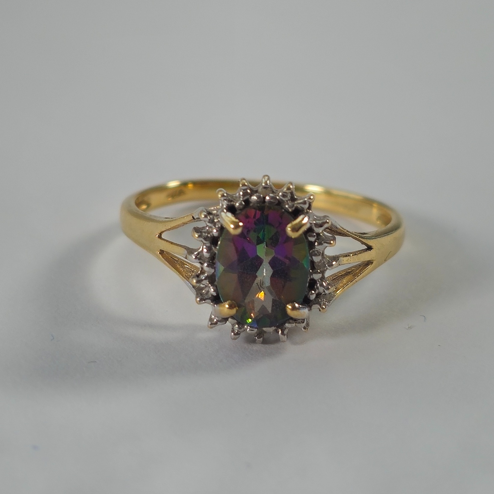Product photo for 9ct Gold Matrix Topaz & Tiny Diamond Ring Size N