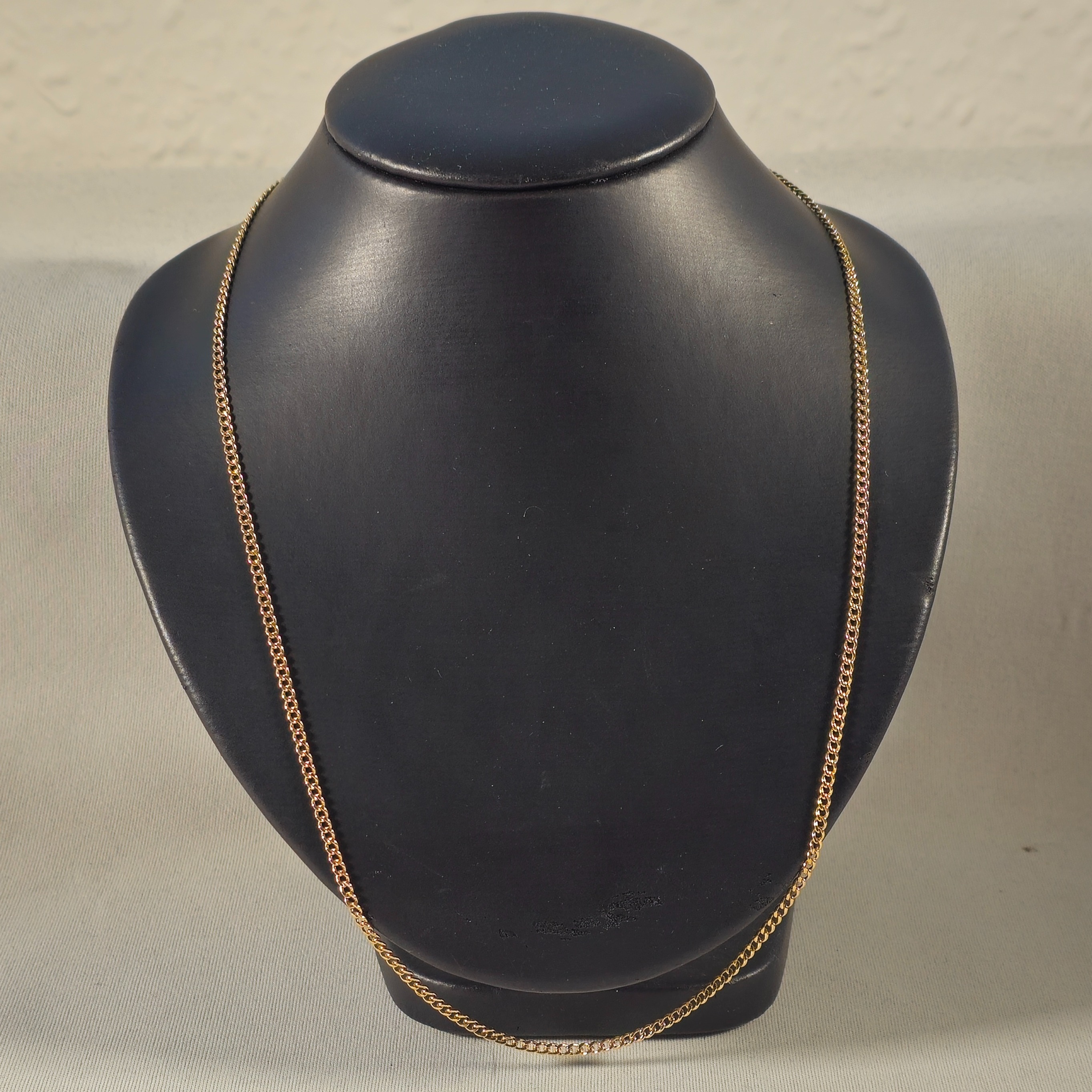 Product photo for 9ct Gold Hollow Curb Chain 20.2