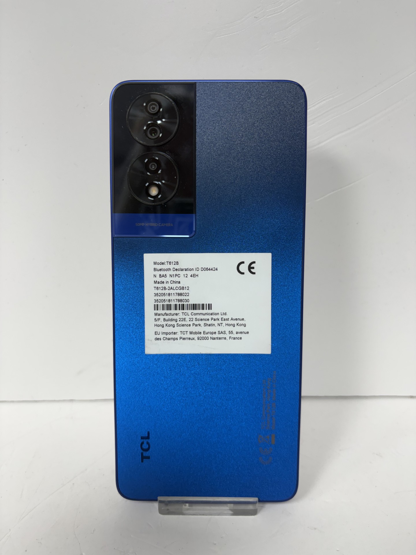 Product photo for tcl 40 256gb unlocked unboxed blue