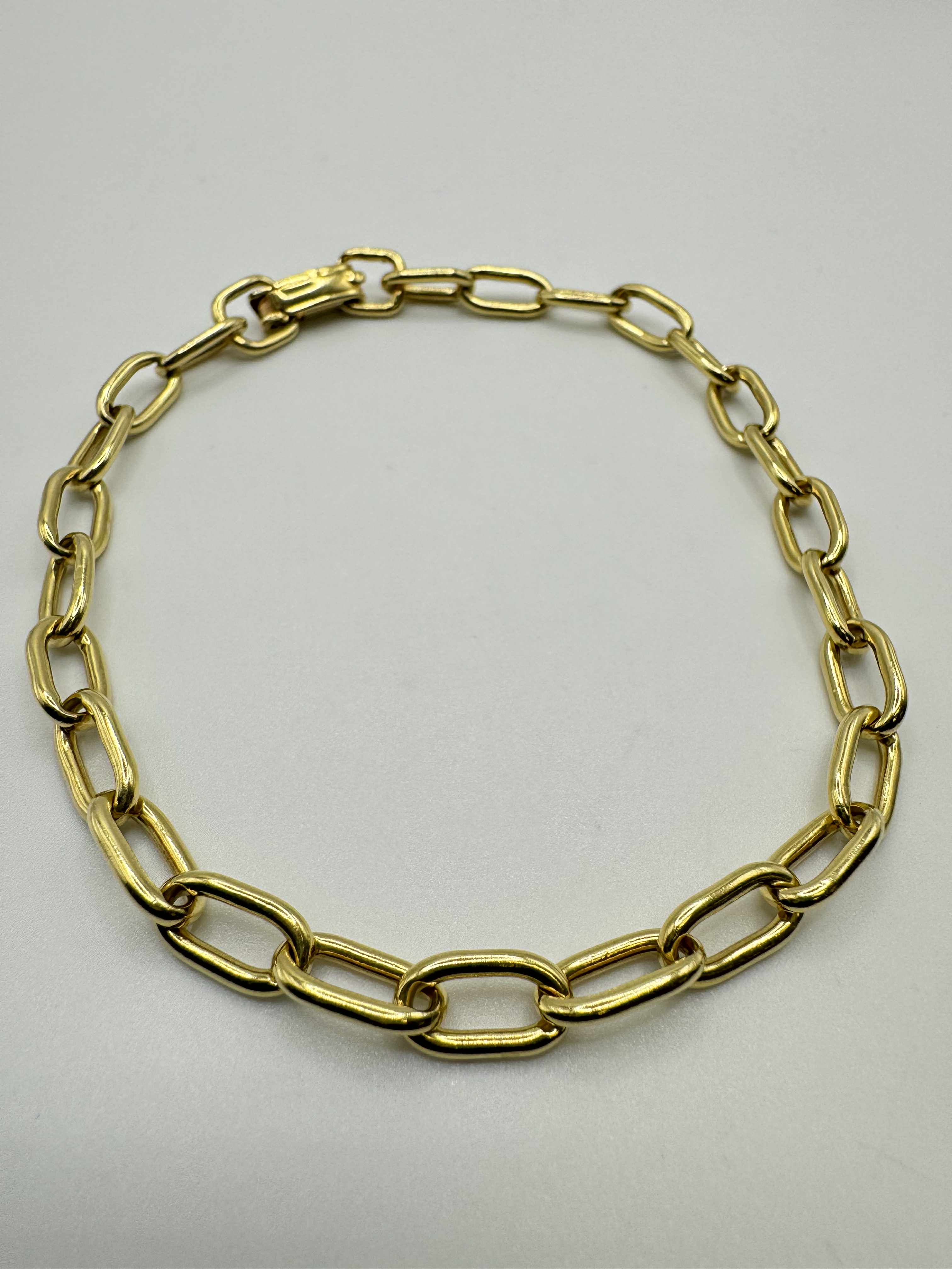Product photo for 18ct Paperclip Link Bracelet