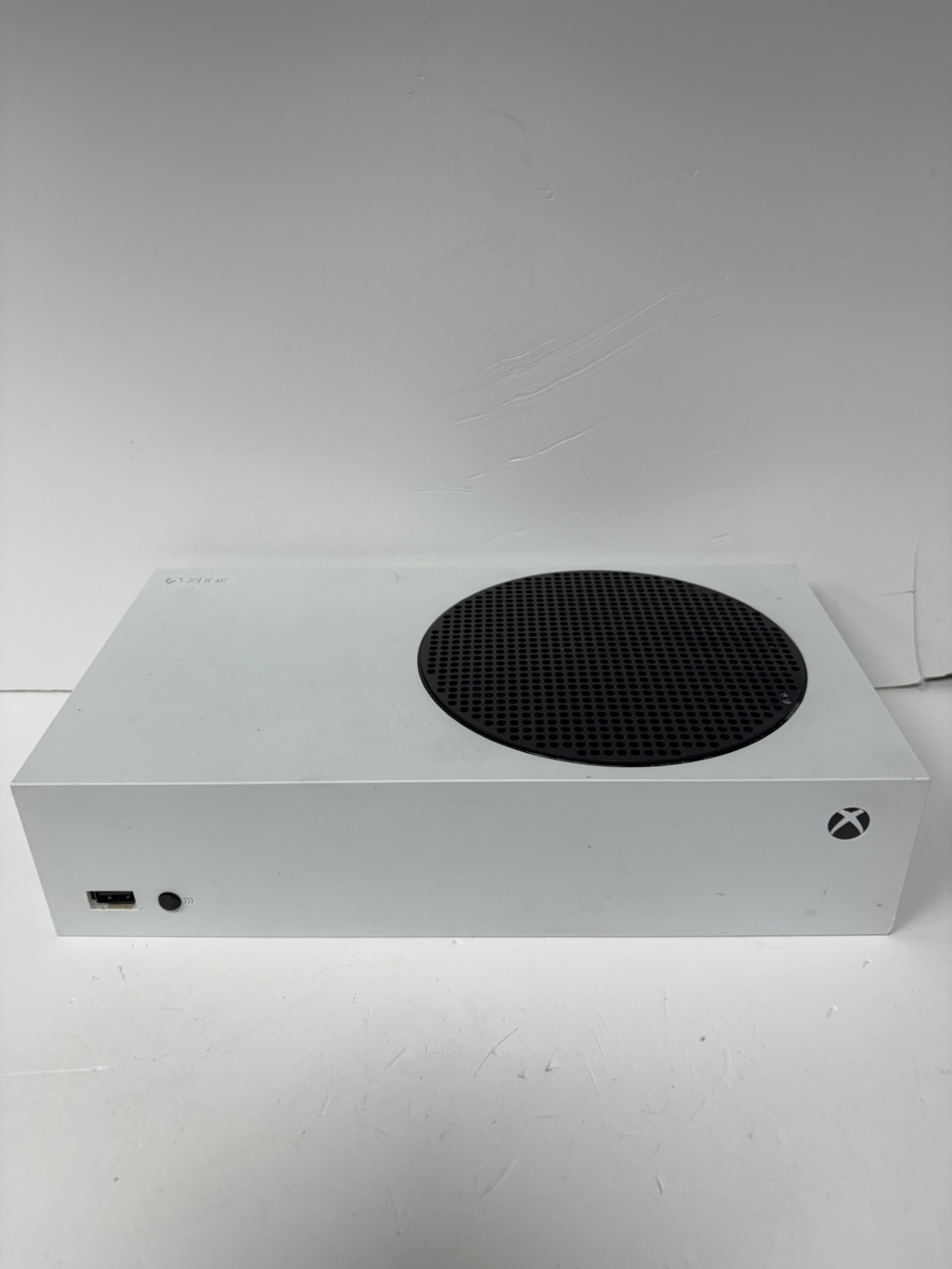 Product photo for XBOX SERIES S 512GB WHITE UNBOXED