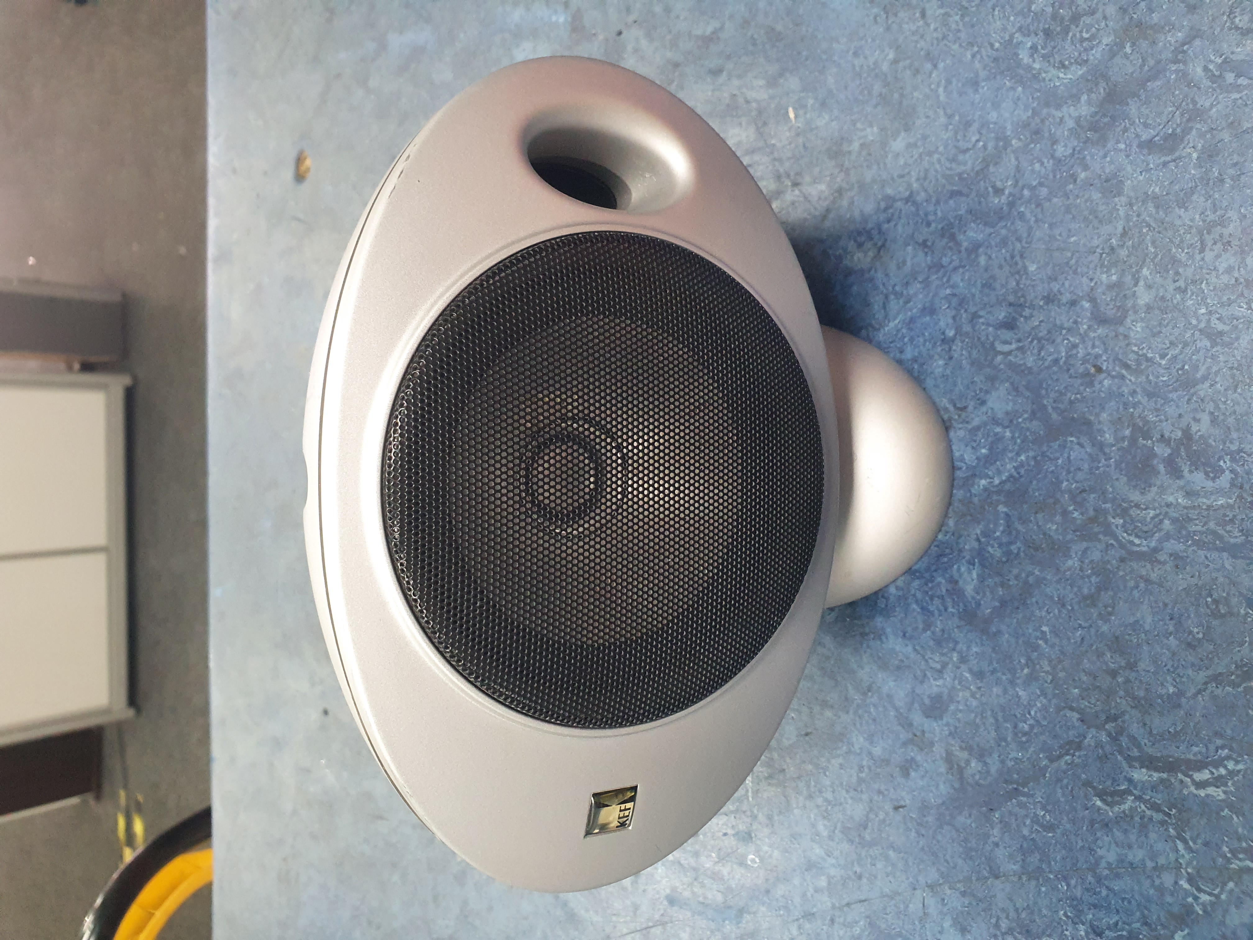 Product photo for KEF Speaker Egg SP3375