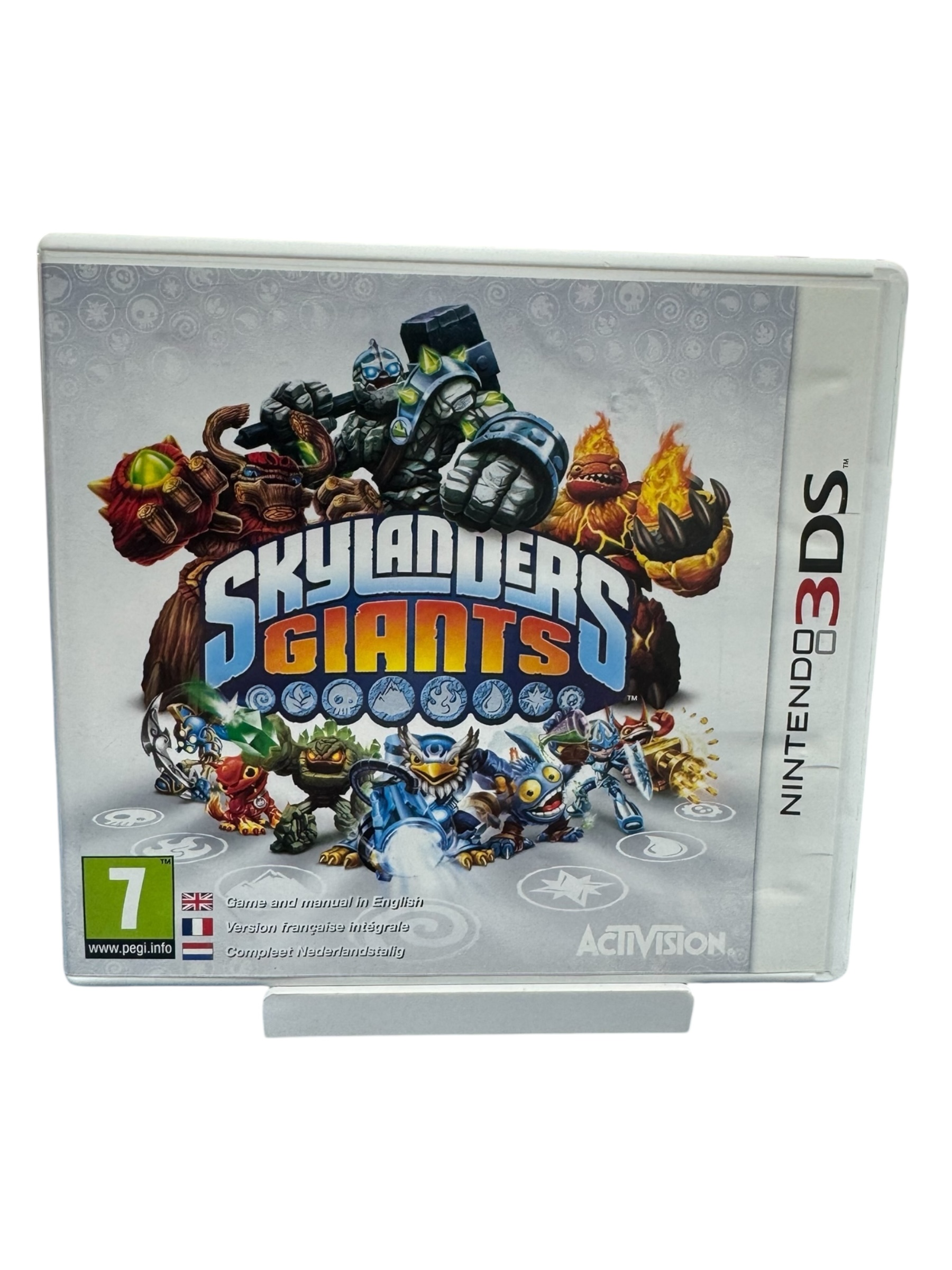 Product photo for Nintendo Skylanders Giants (Nintendo 3DS)