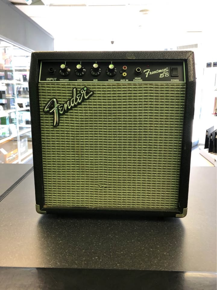 Product photo for Fender Frontman 15B Bass Amp