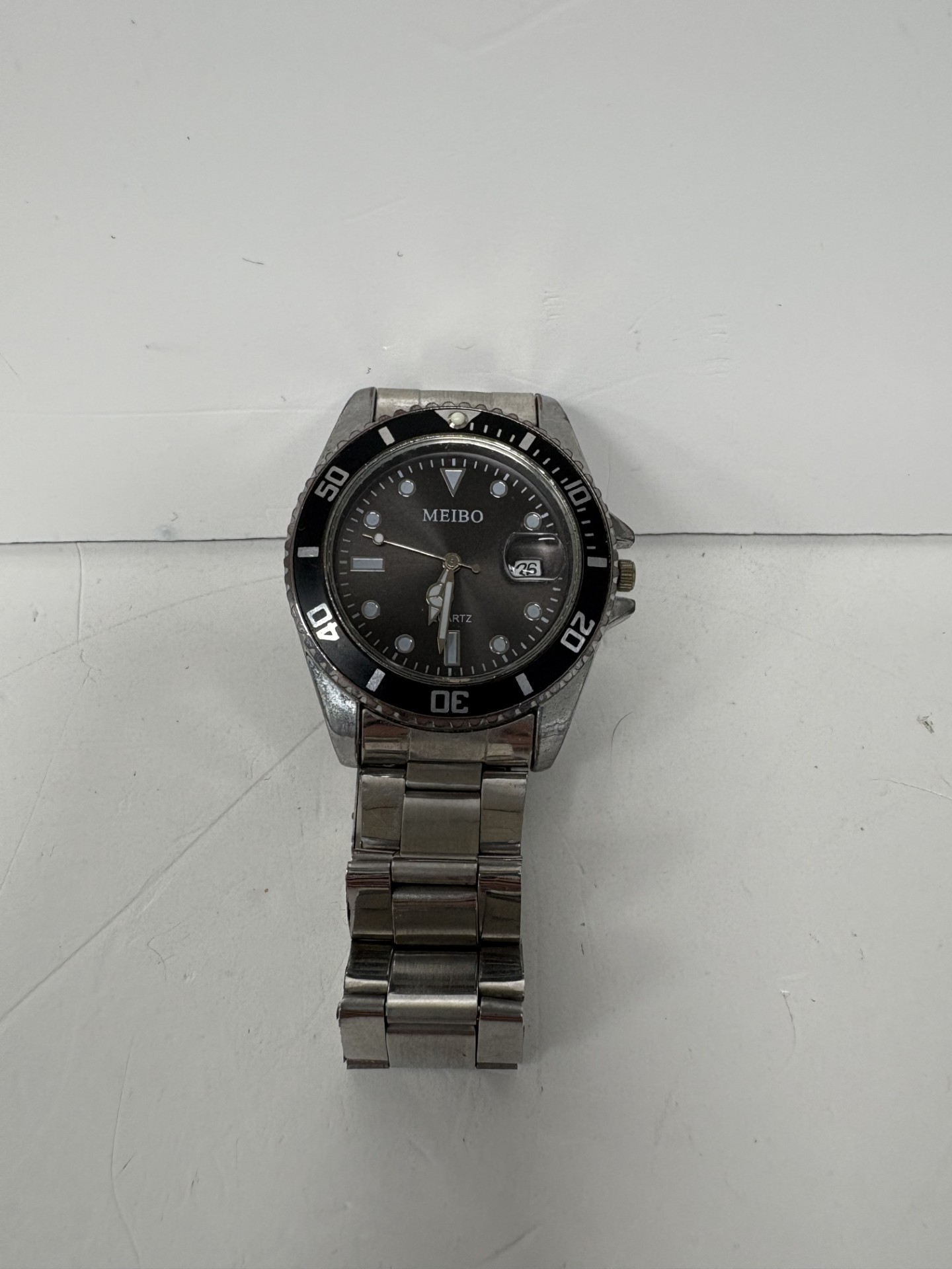 Product photo for meibo watch unboxed
