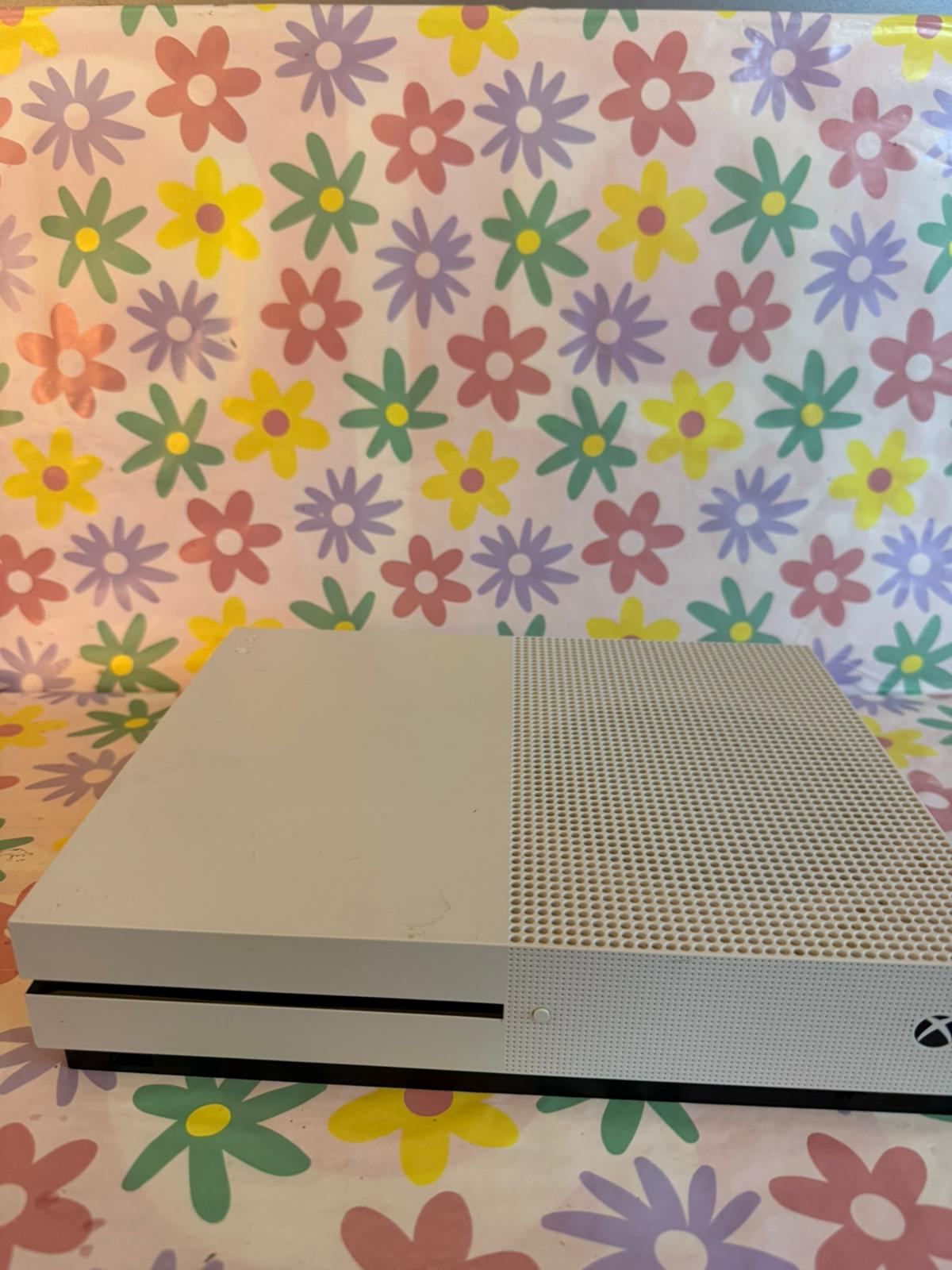 Product photo for XBOX ONE S 1TB