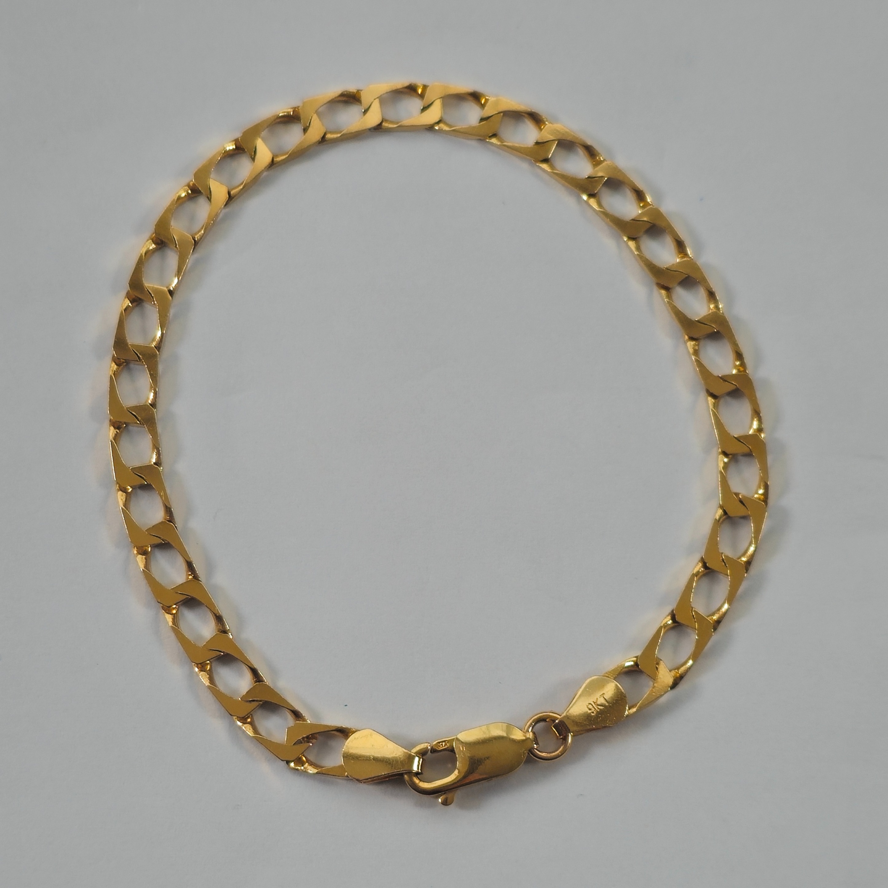 Product photo for 9ct Gold Rectangle Link Curb bracelet 8