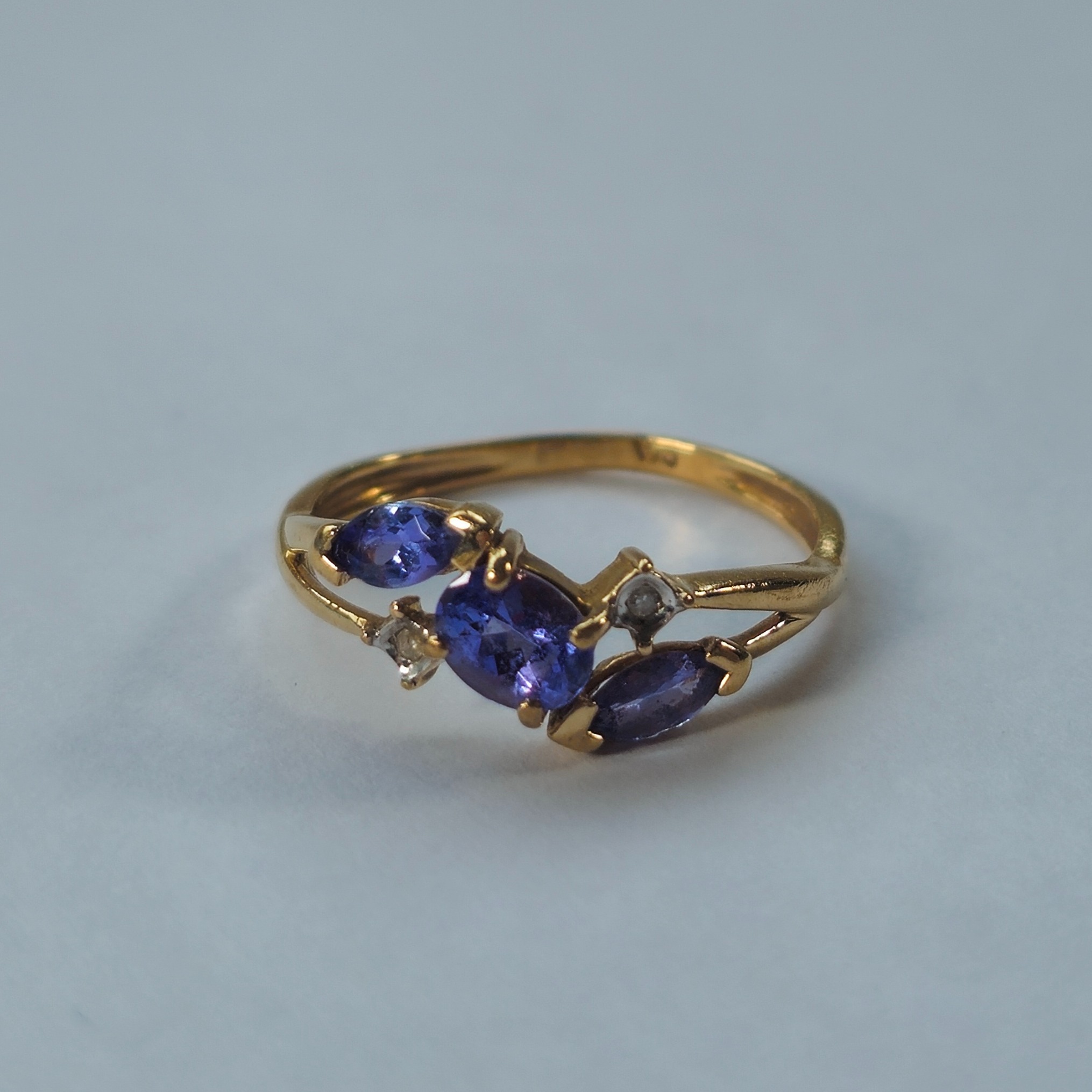 Product photo for 9ct Gold Diamond & Tanzanite Ring Size K1/2