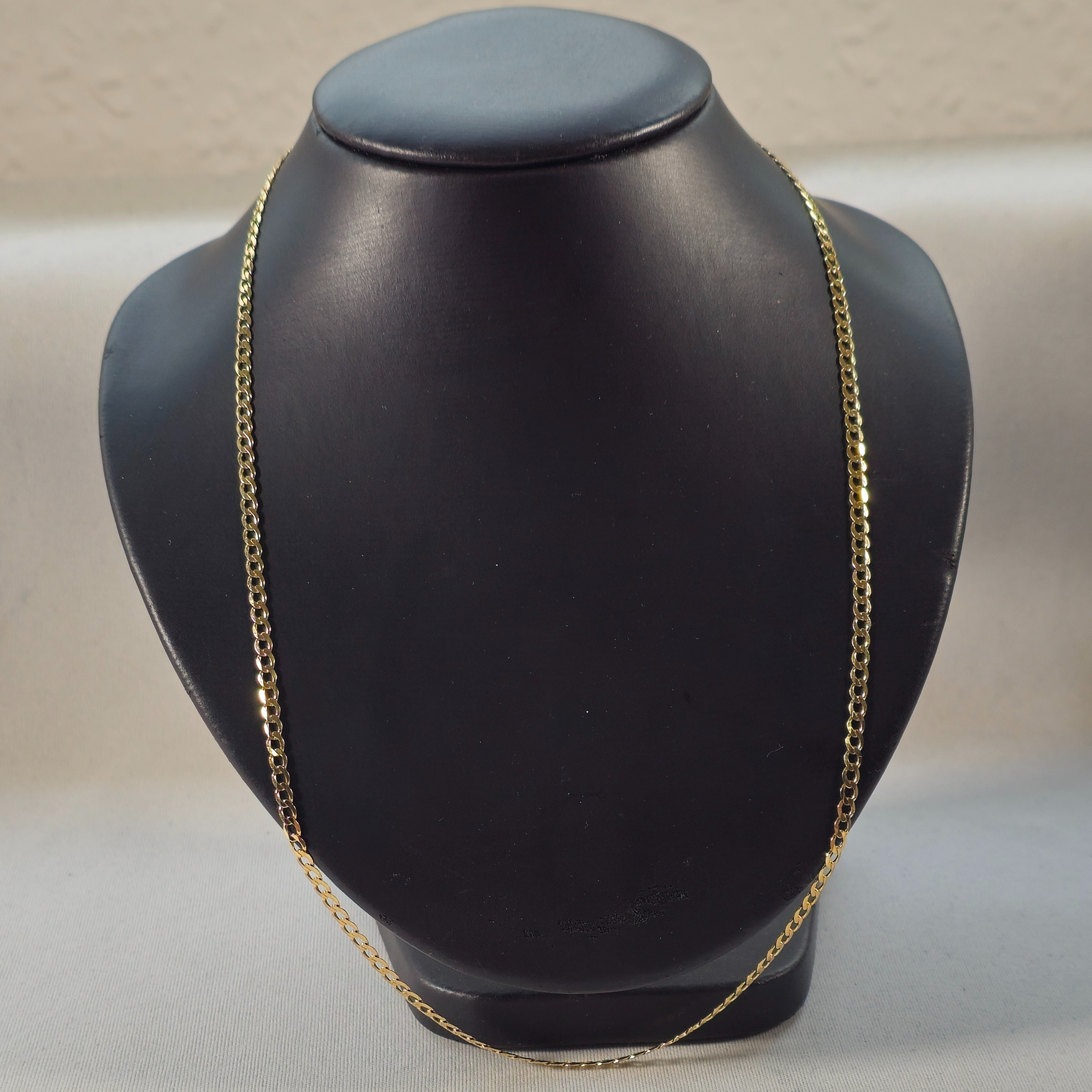Product photo for 9ct Gold Small Curb Link Chain 20