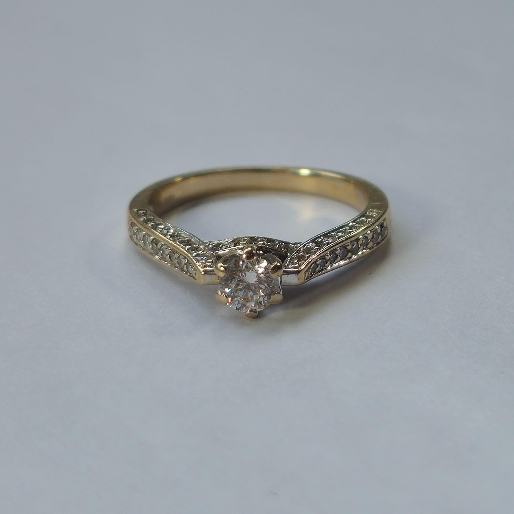 Product photo for 18ct Fading White Gold 0.50ct Engagement Style Ring Size L