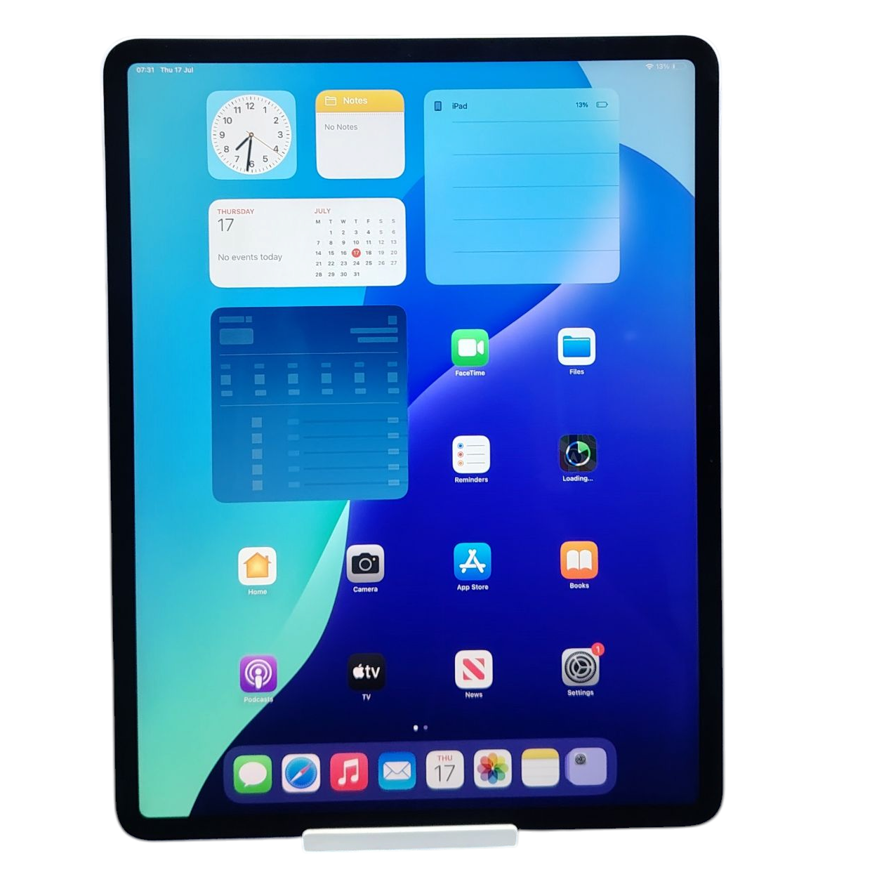 Product photo for Apple iPad Air 13