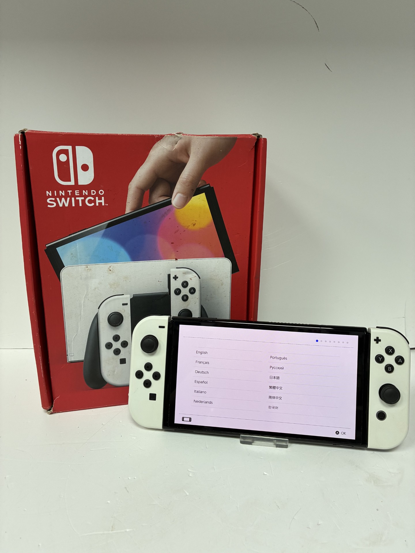 Product photo for NINTENDO nintendo switch oled 64gb white boxed