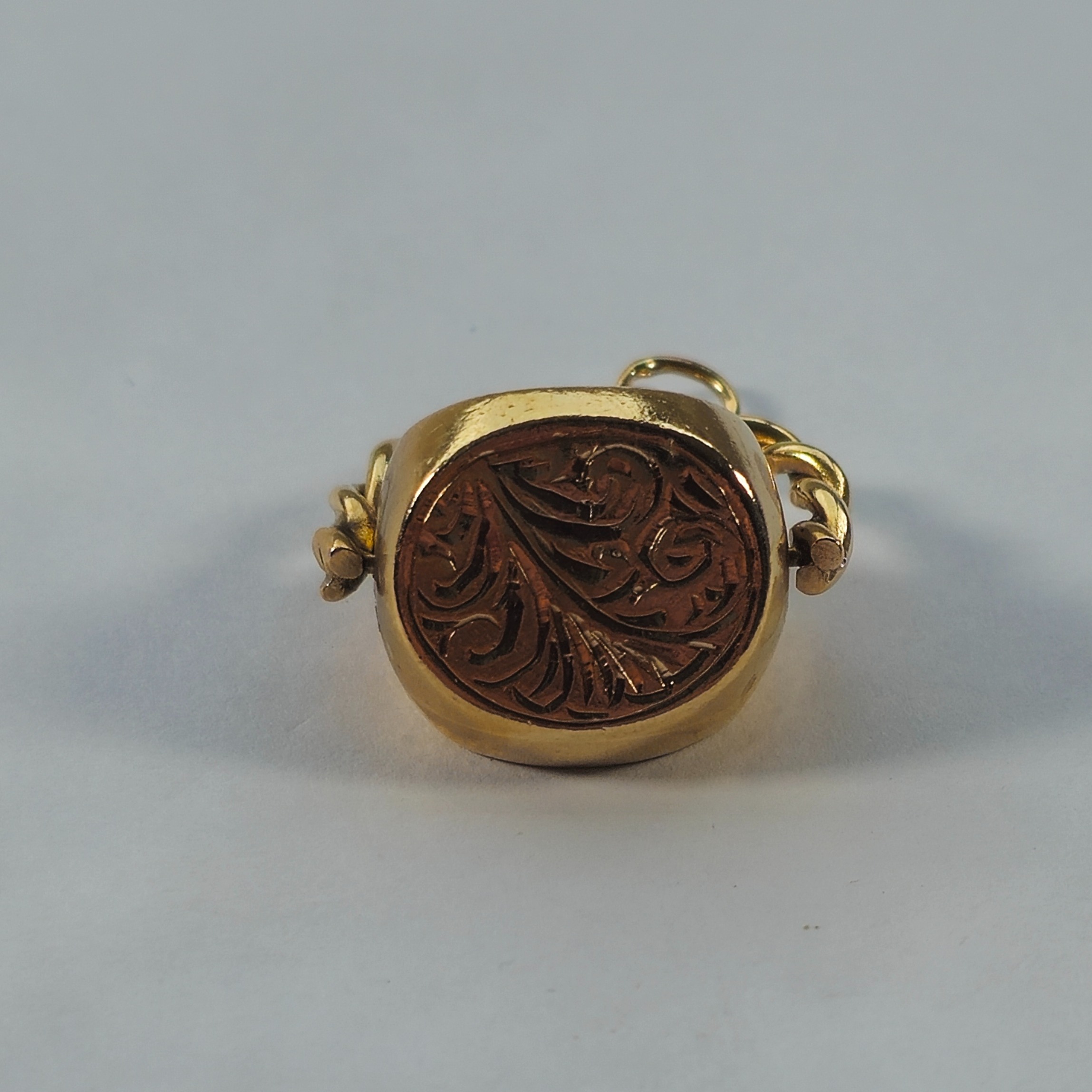 Product photo for 9ct Gold Nugget Spinner Pendant